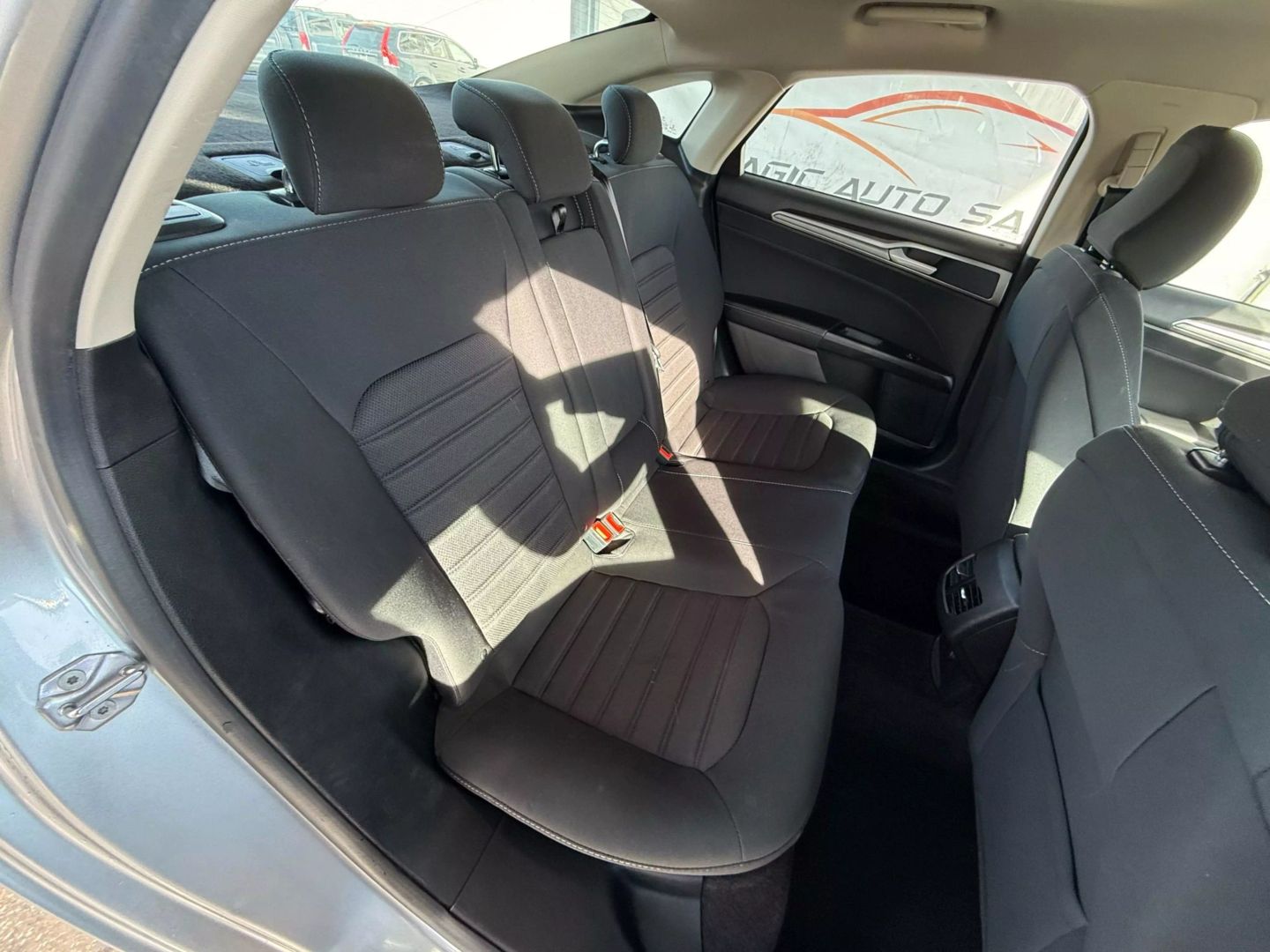 2020 Ford Fusion - Image 23