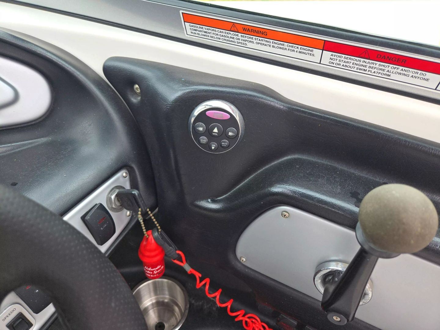 2008 Mastercraft X1 - Image 16