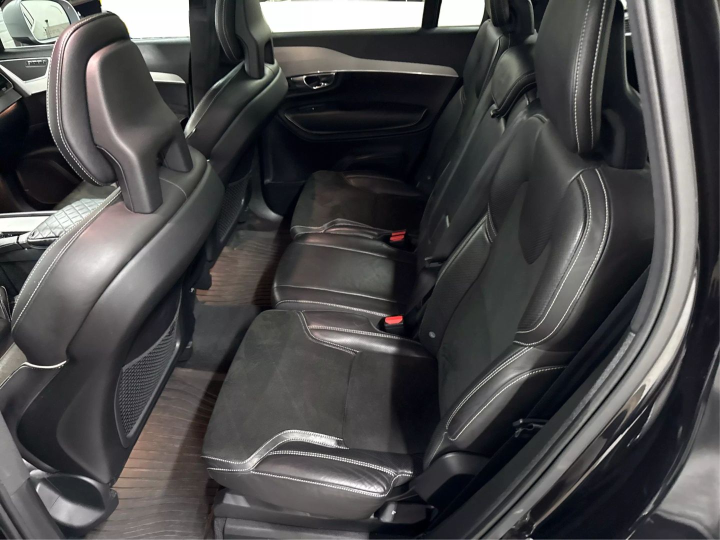 2017 Volvo Xc90 - Image 34