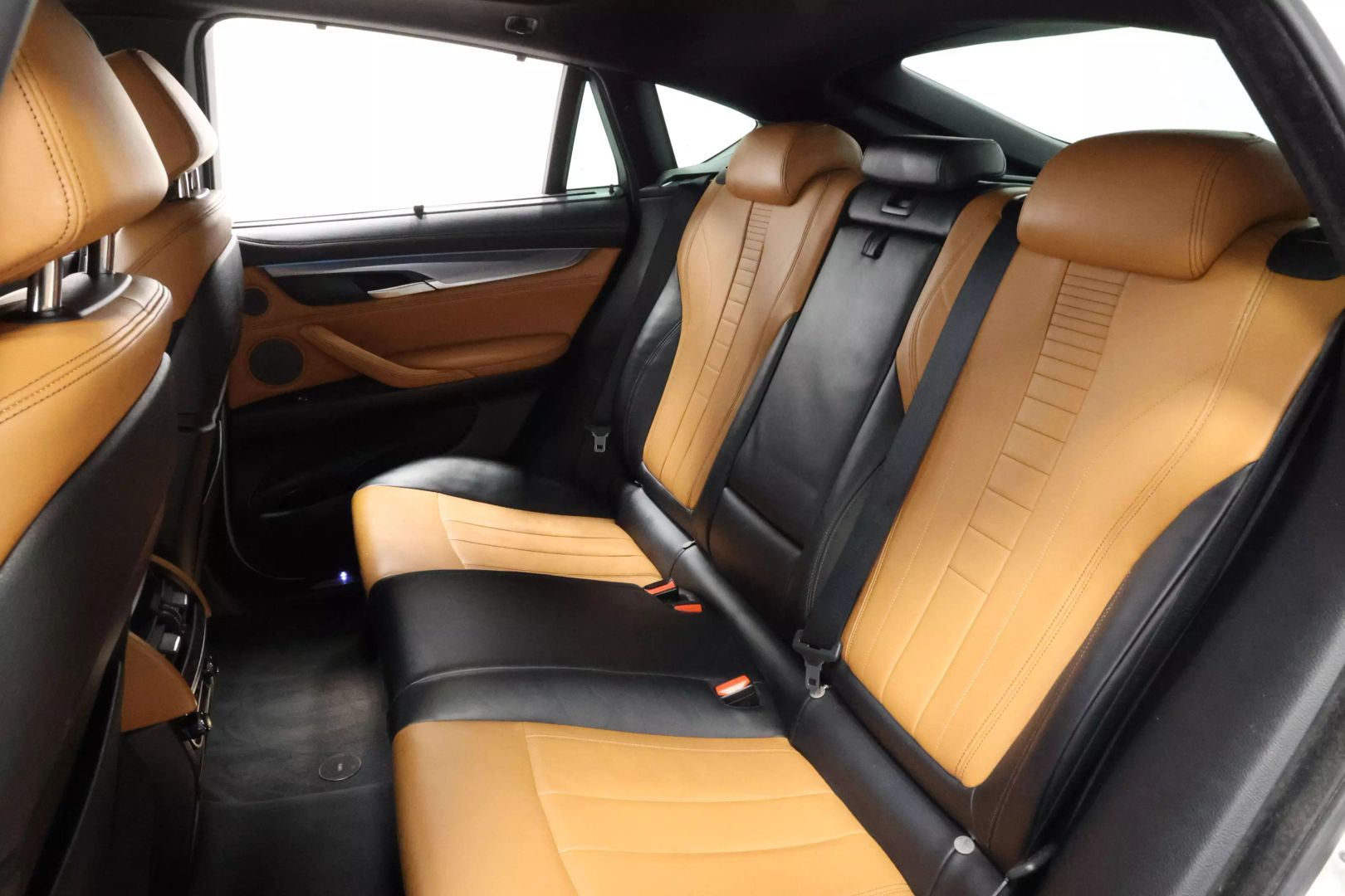 2015 Bmw X6 - Image 3