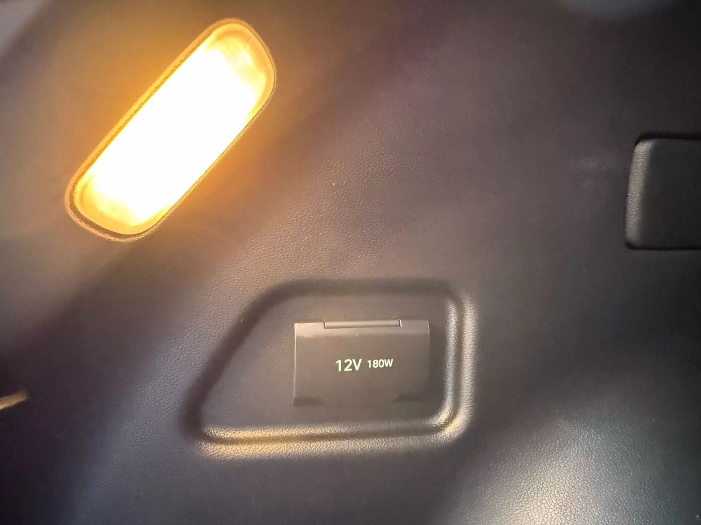 2023 Hyundai Tucson Hybrid - Image 18