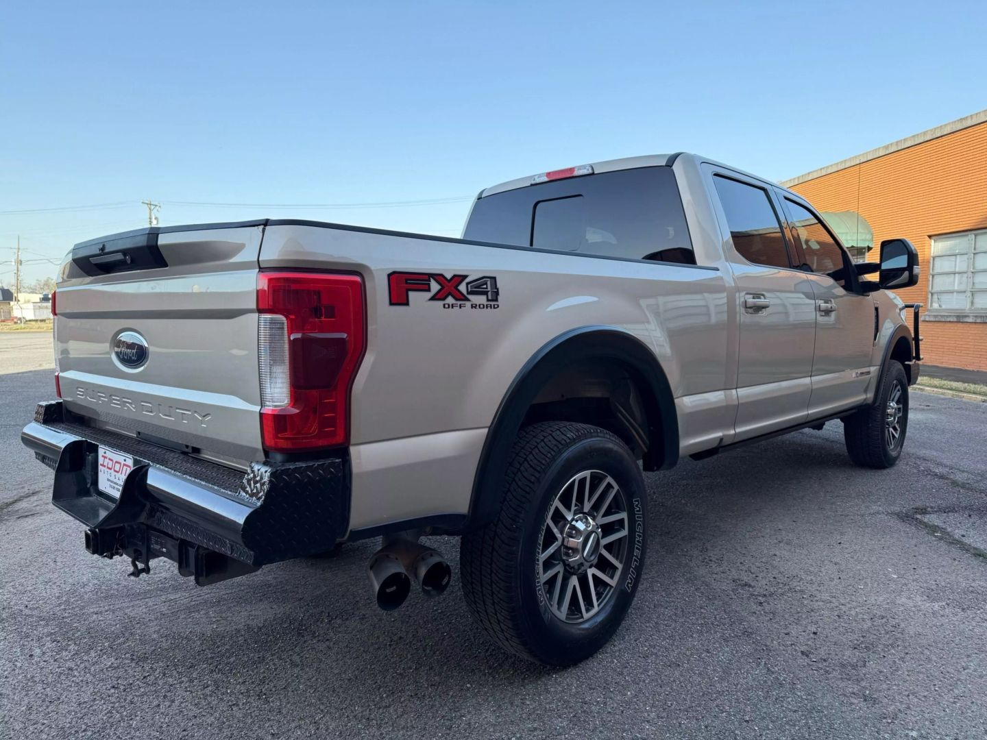 2018 Ford F250 Super Duty Crew Cab - Image 7