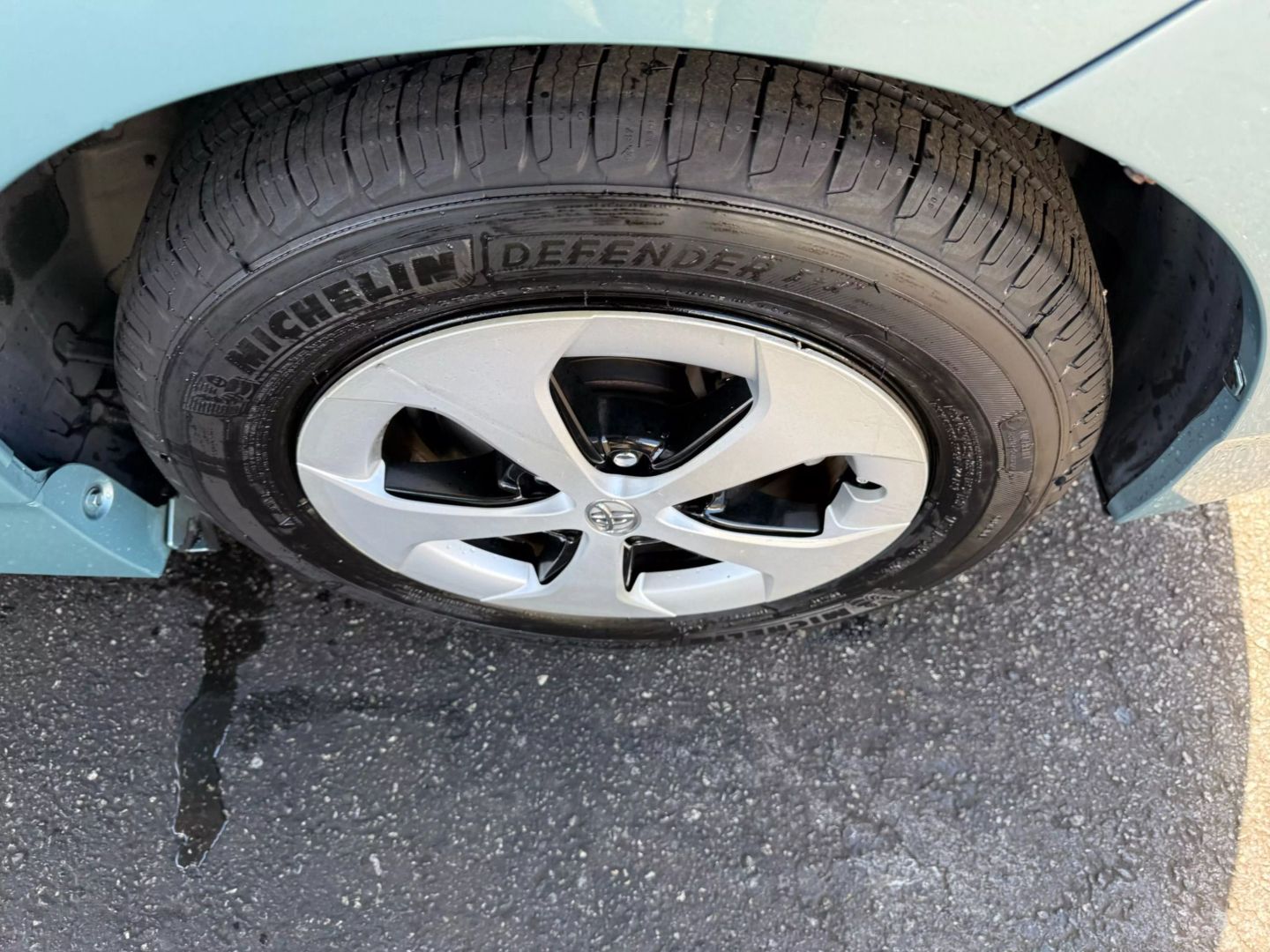 2013 Toyota Prius - Image 39