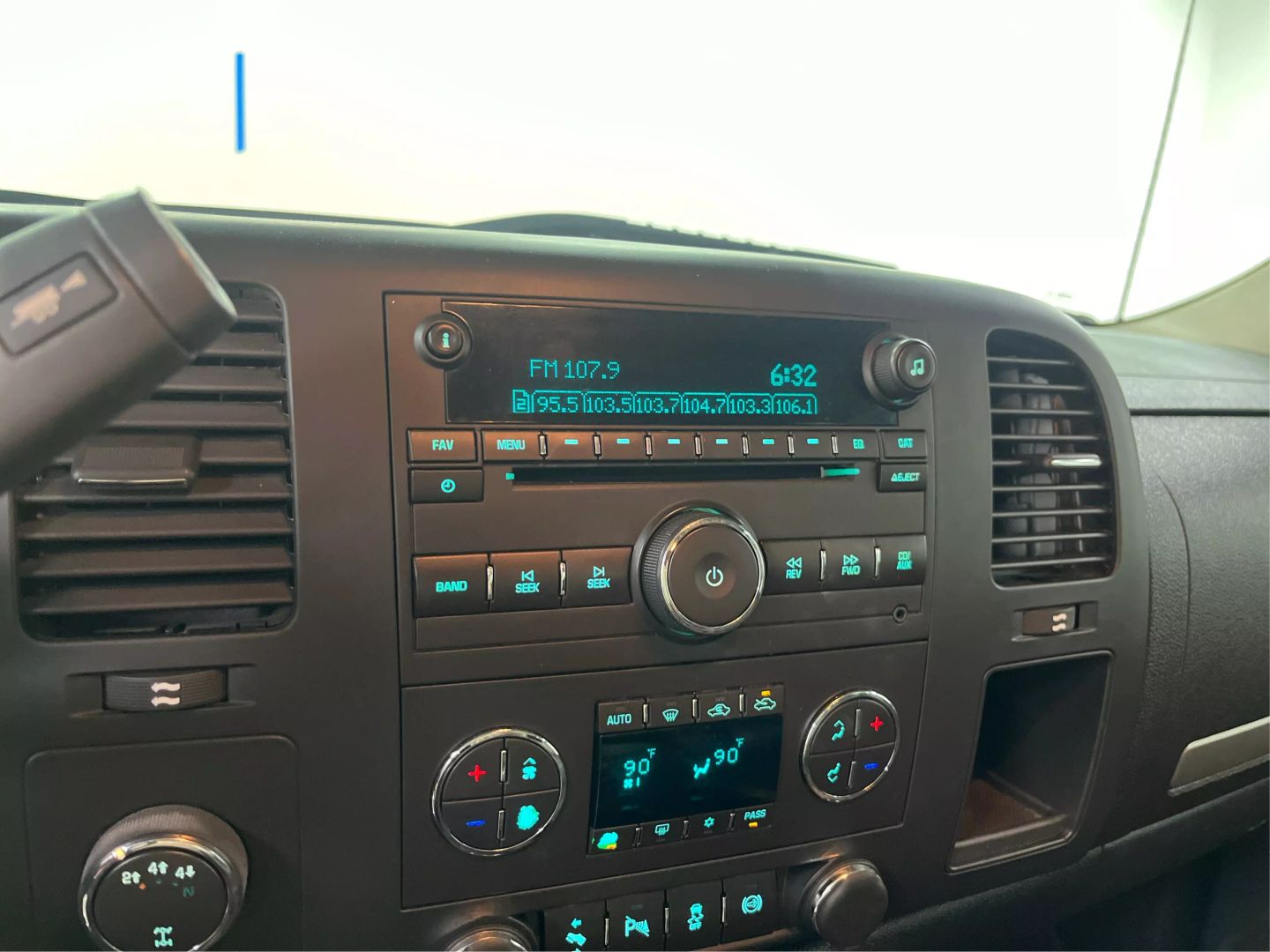 2014 Gmc Sierra 2500 Hd Crew Cab - Image 27