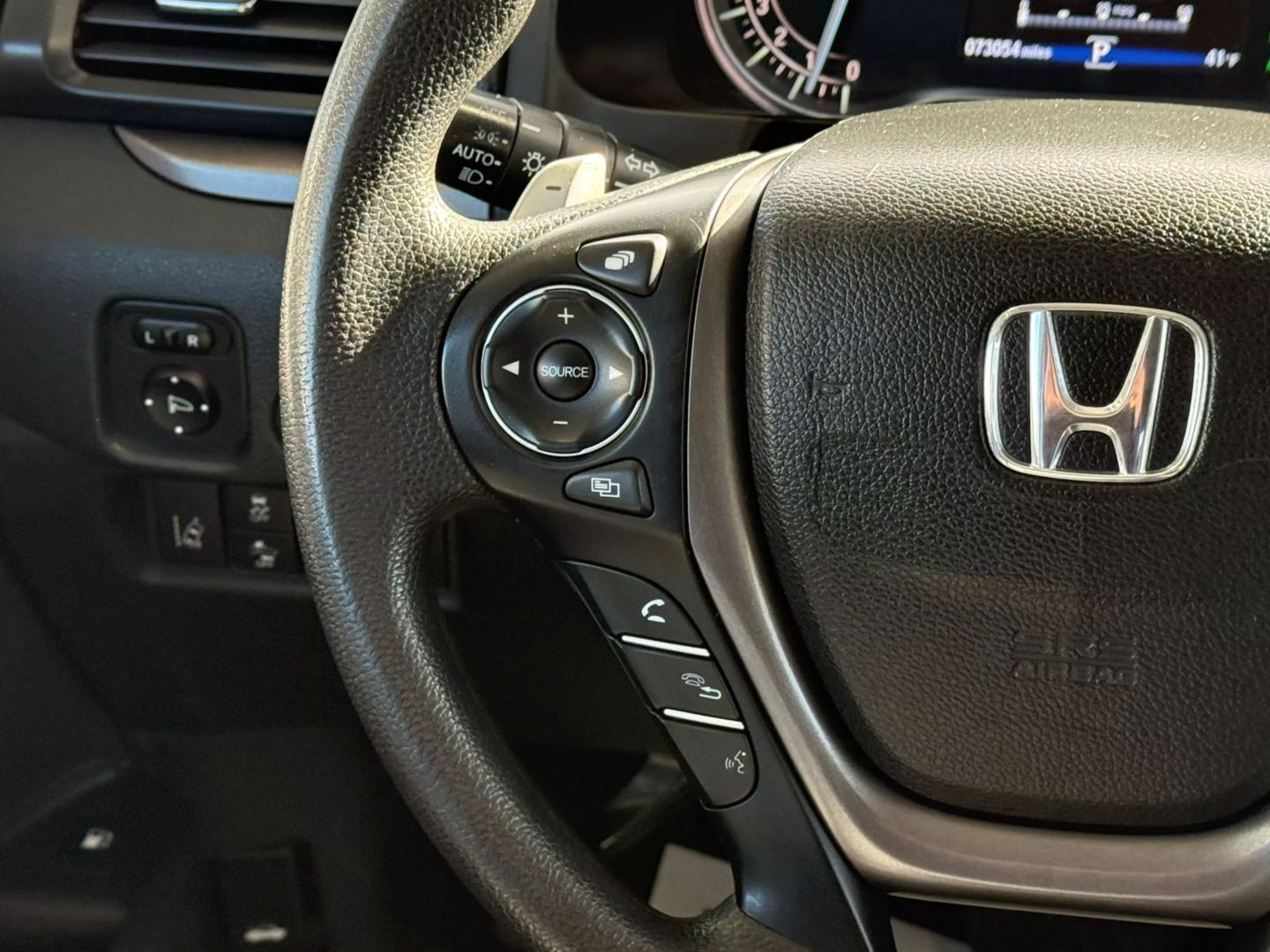 2021 Honda Ridgeline - Image 32