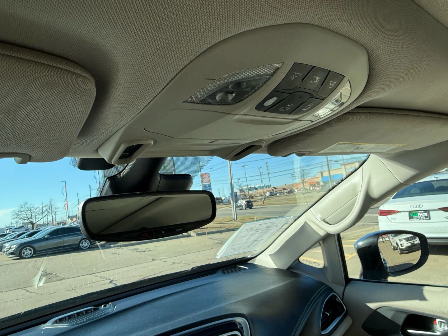 2018 Chrysler Pacifica Hybrid - Image 63