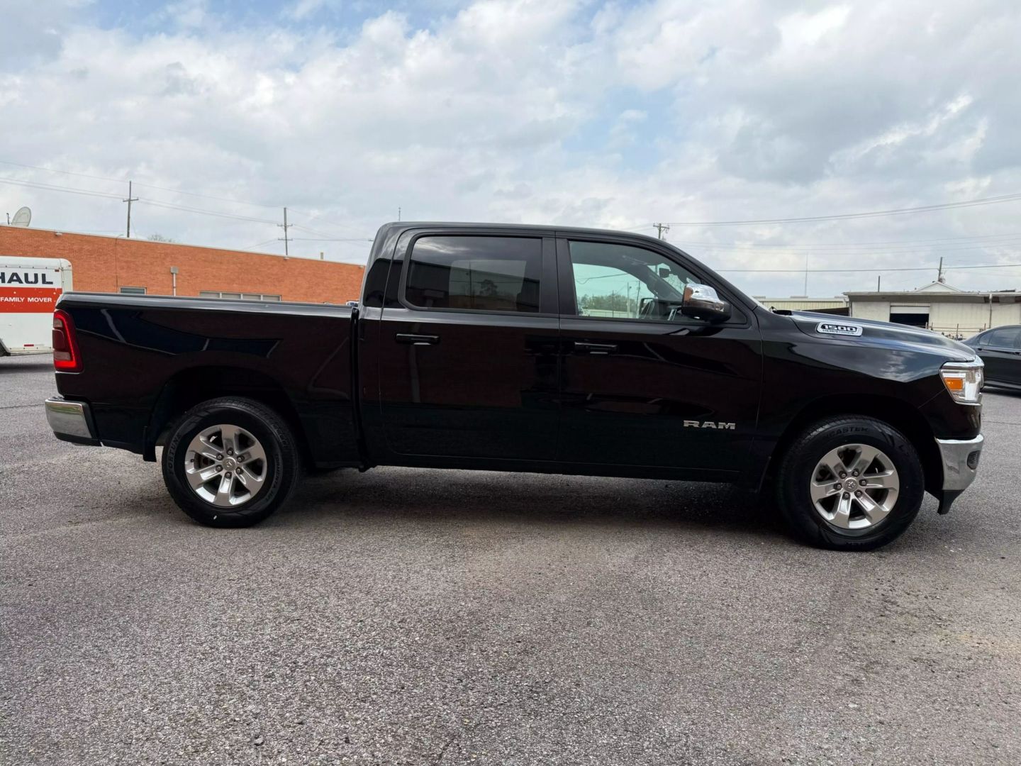 2024 Ram 1500 Crew Cab - Image 7
