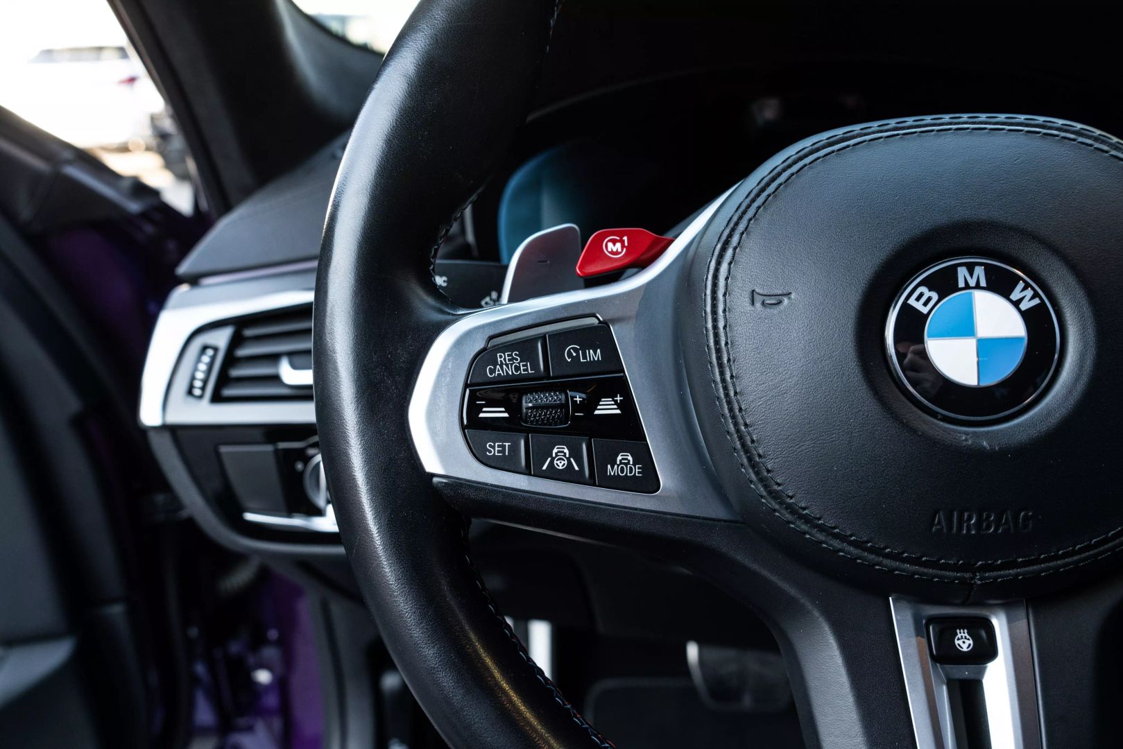 2022 Bmw M5 - Image 36