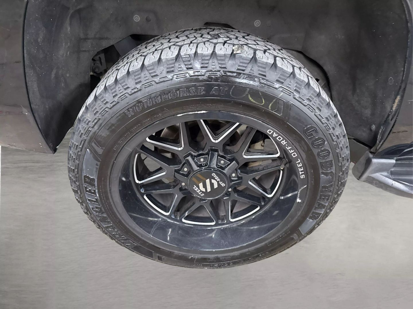2016 Chevrolet Tahoe - Image 14