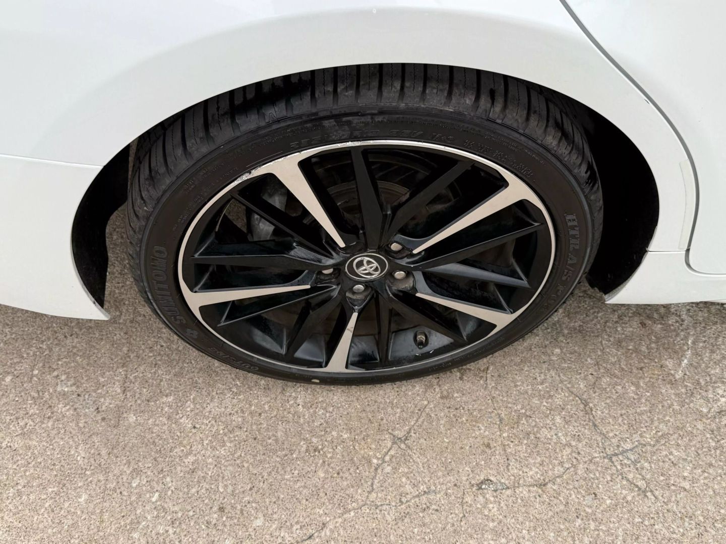 2019 Toyota Camry - Image 55