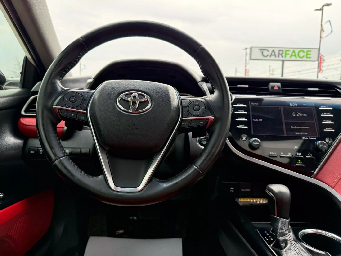 2019 Toyota Camry - Image 29