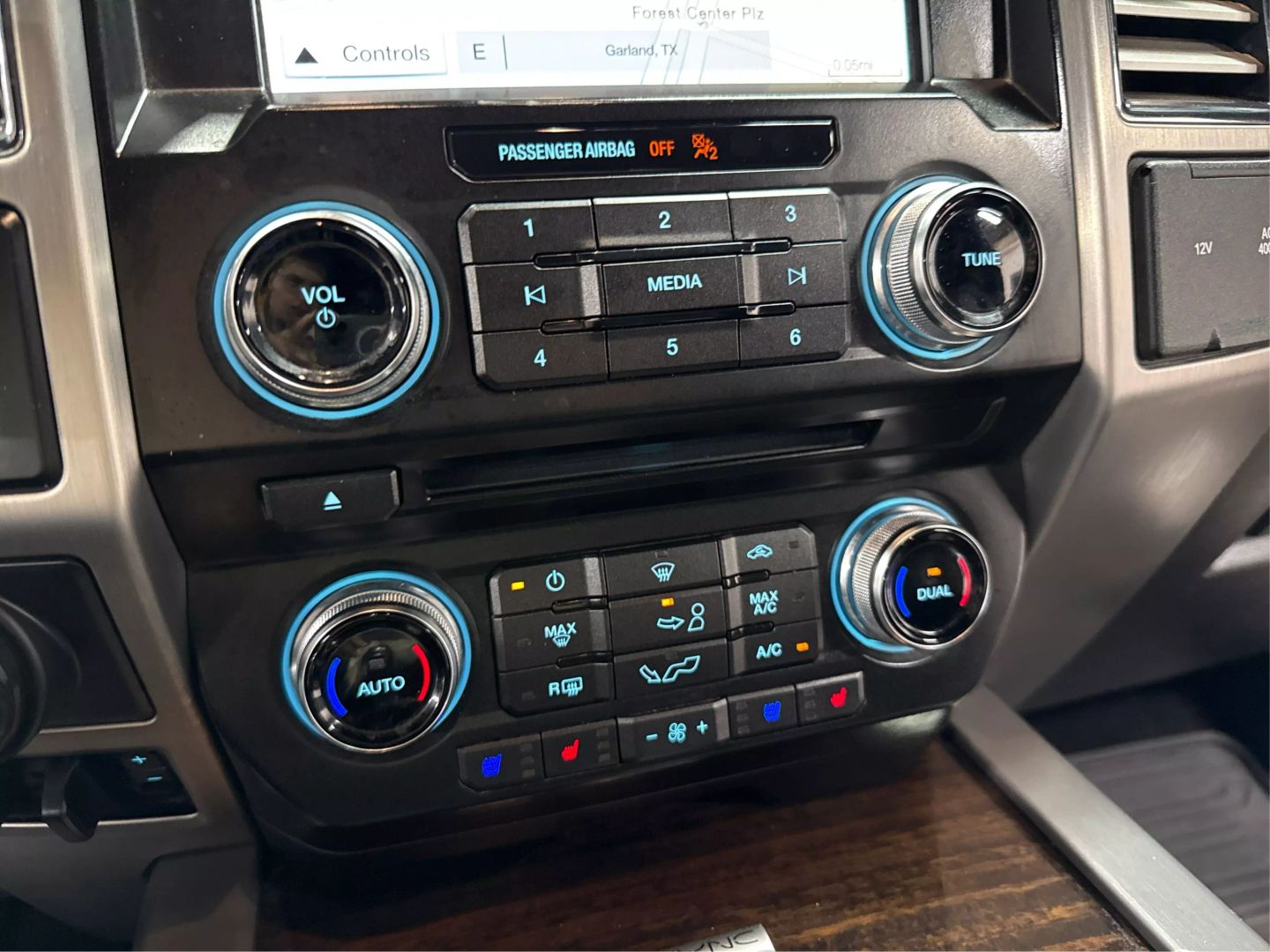 2016 Ford F150 Supercrew Cab - Image 32
