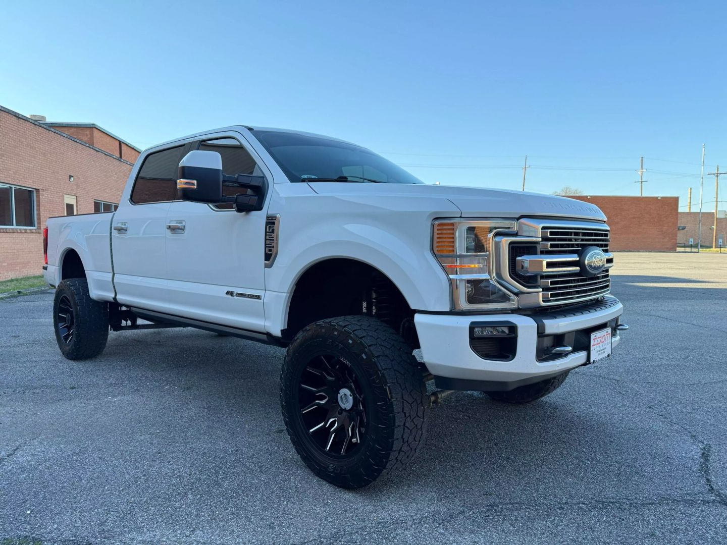 2020 Ford F250 Super Duty Crew Cab - Image 8