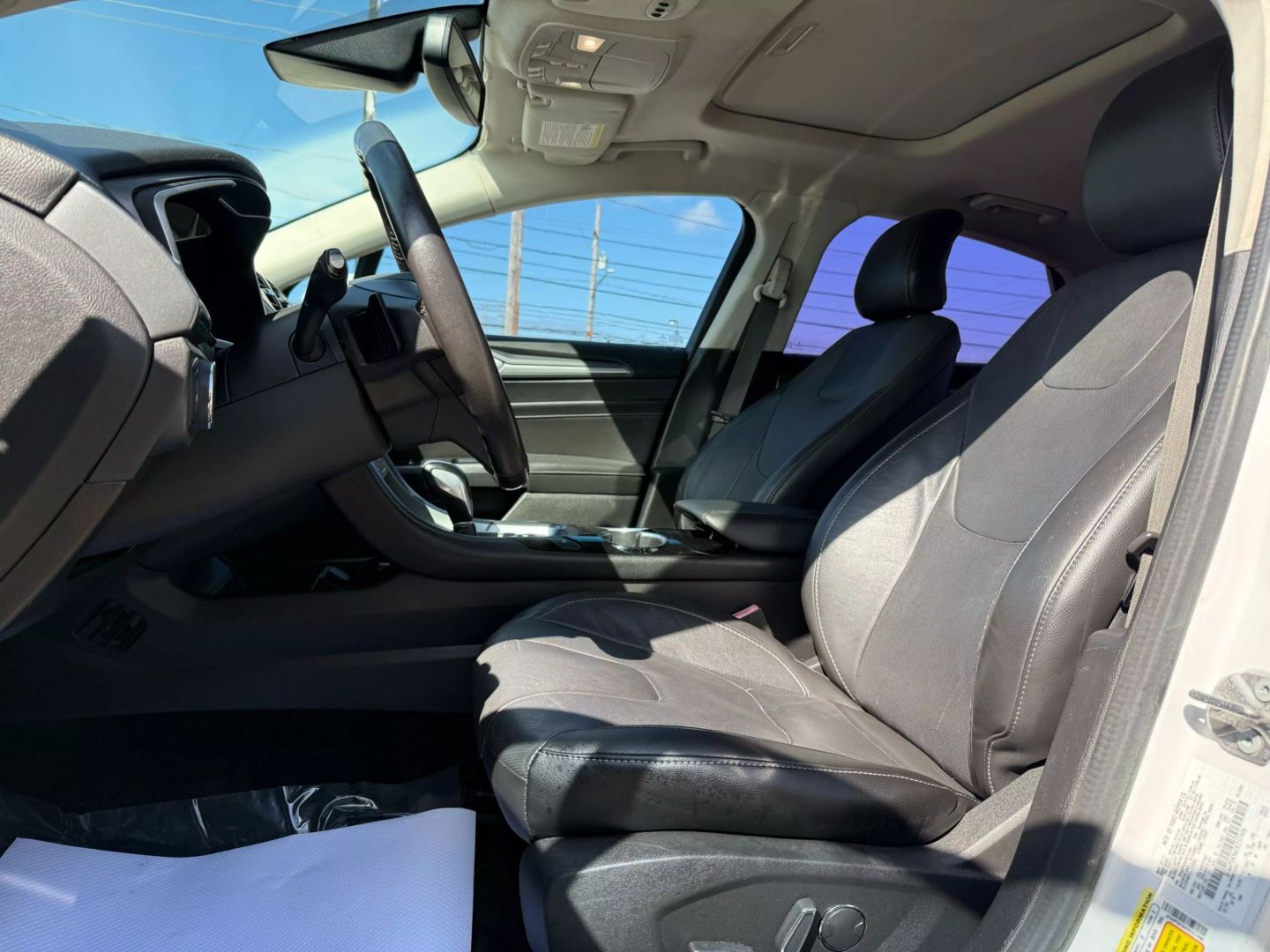 2015 Ford Fusion - Image 17