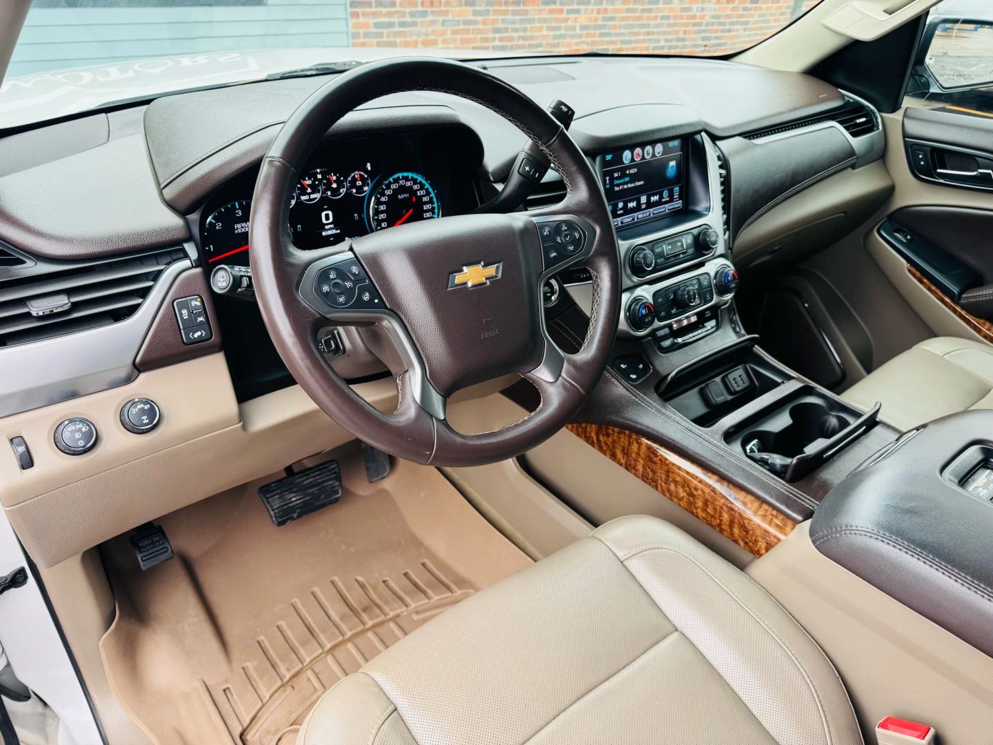 2017 Chevrolet Tahoe - Image 16
