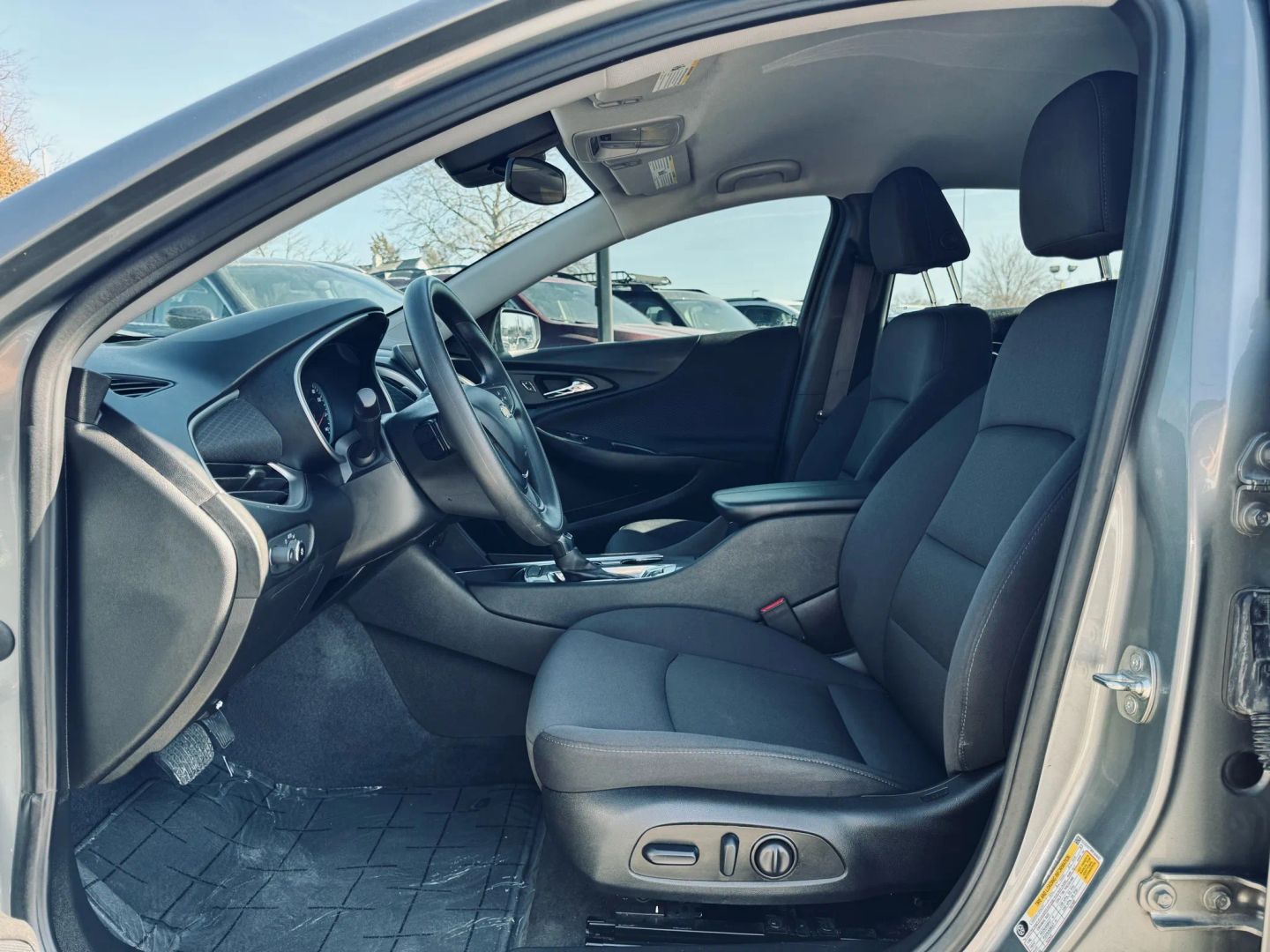 2024 Chevrolet Malibu - Image 17
