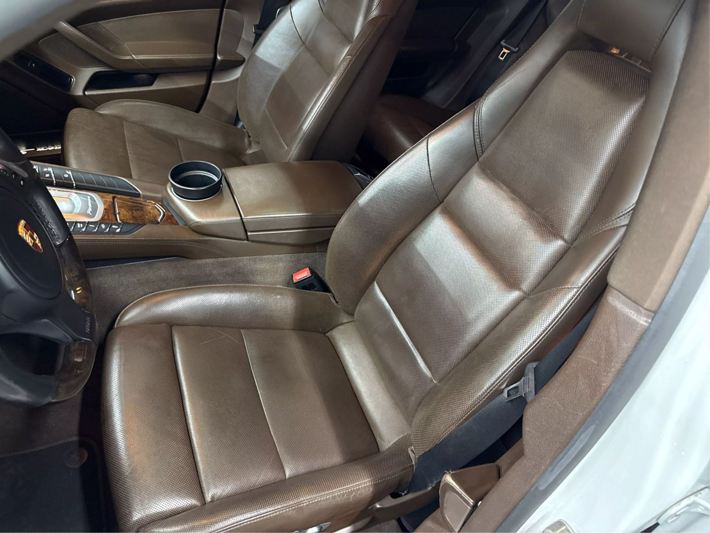 2015 Porsche Panamera - Image 33