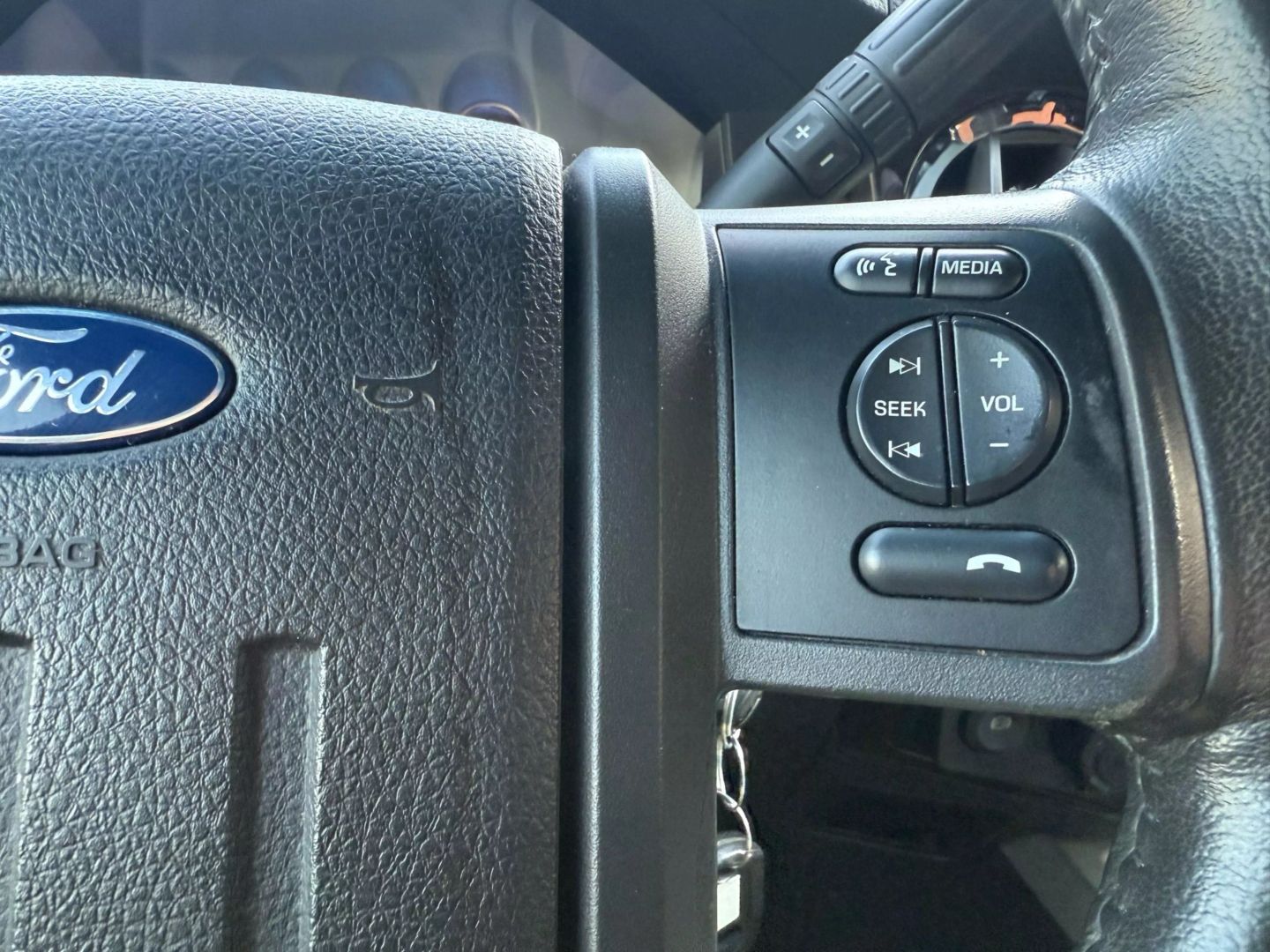 2016 Ford F250 Super Duty Crew Cab - Image 27