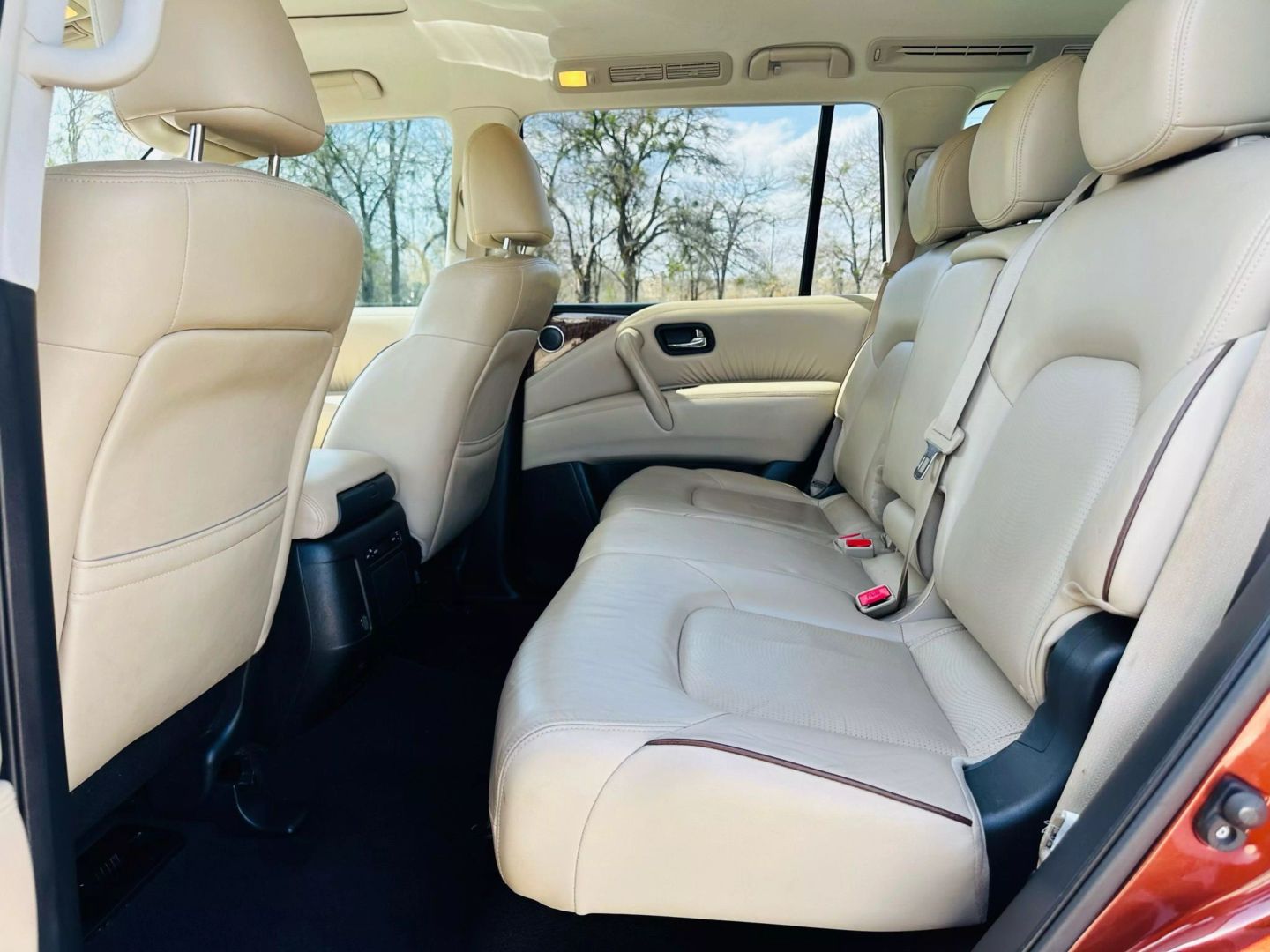 2018 Nissan Armada - Image 17