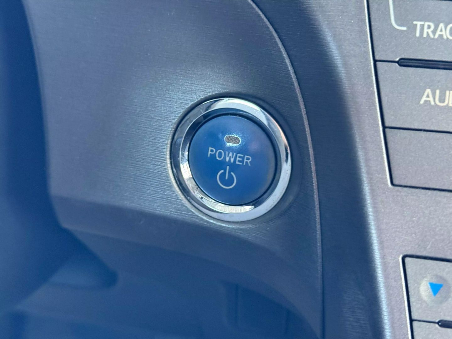 2013 Toyota Prius - Image 28