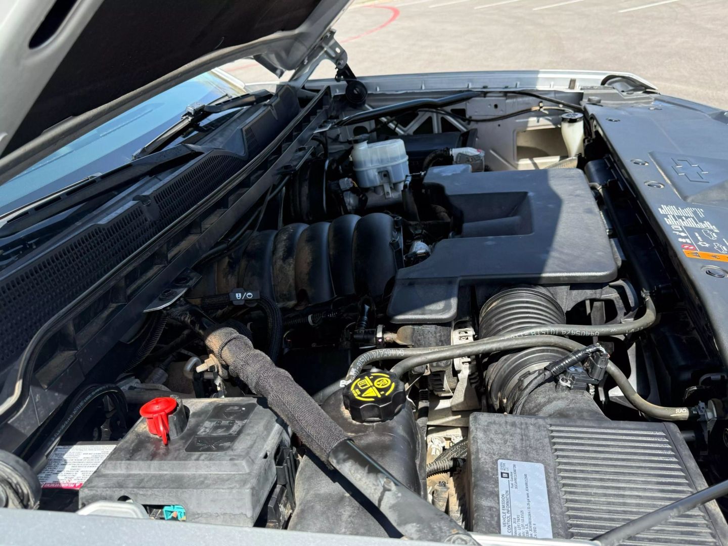 2018 Chevrolet Silverado 1500 Crew Cab - Image 13
