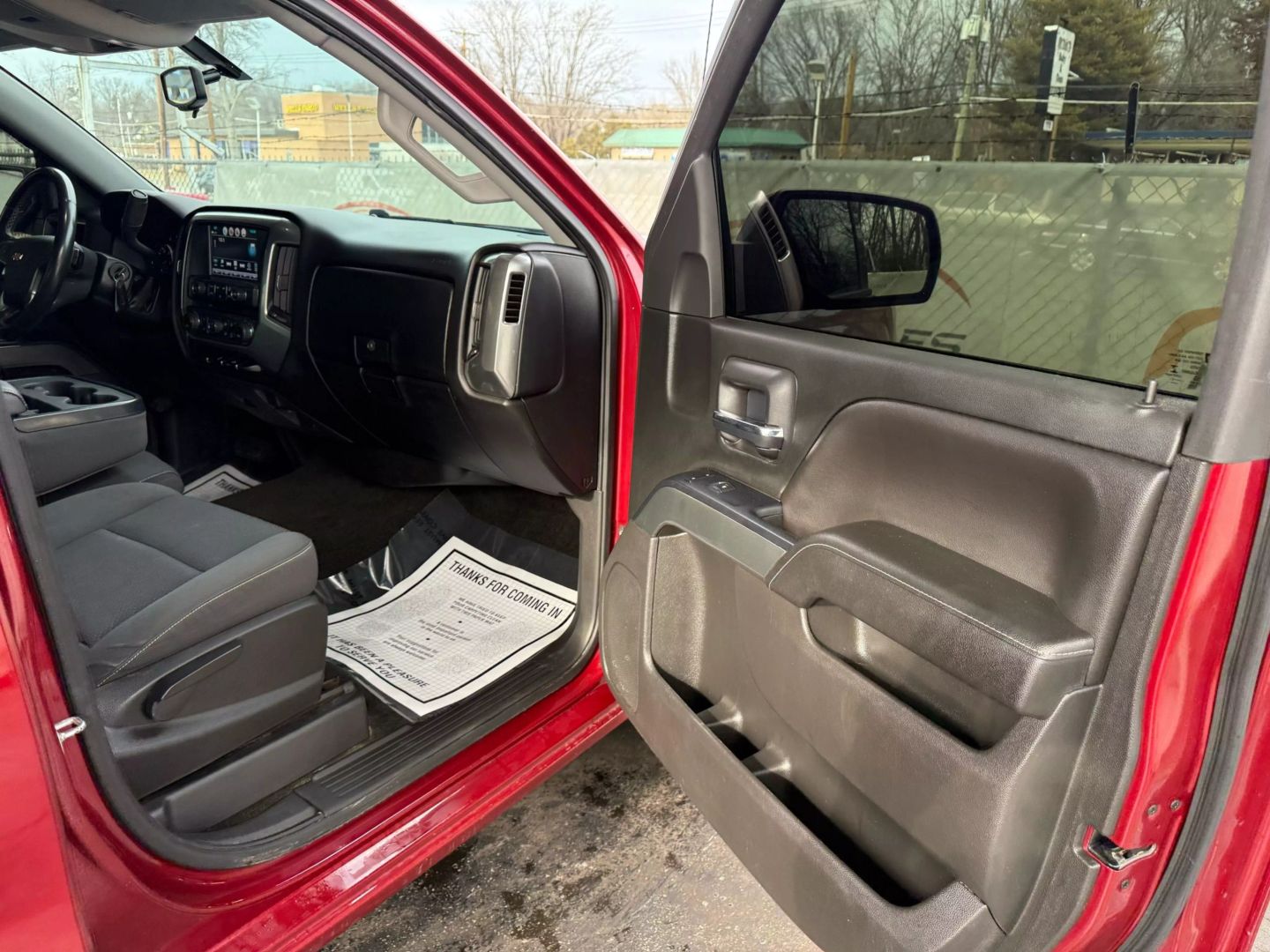 2018 Chevrolet Silverado 1500 Crew Cab - Image 24