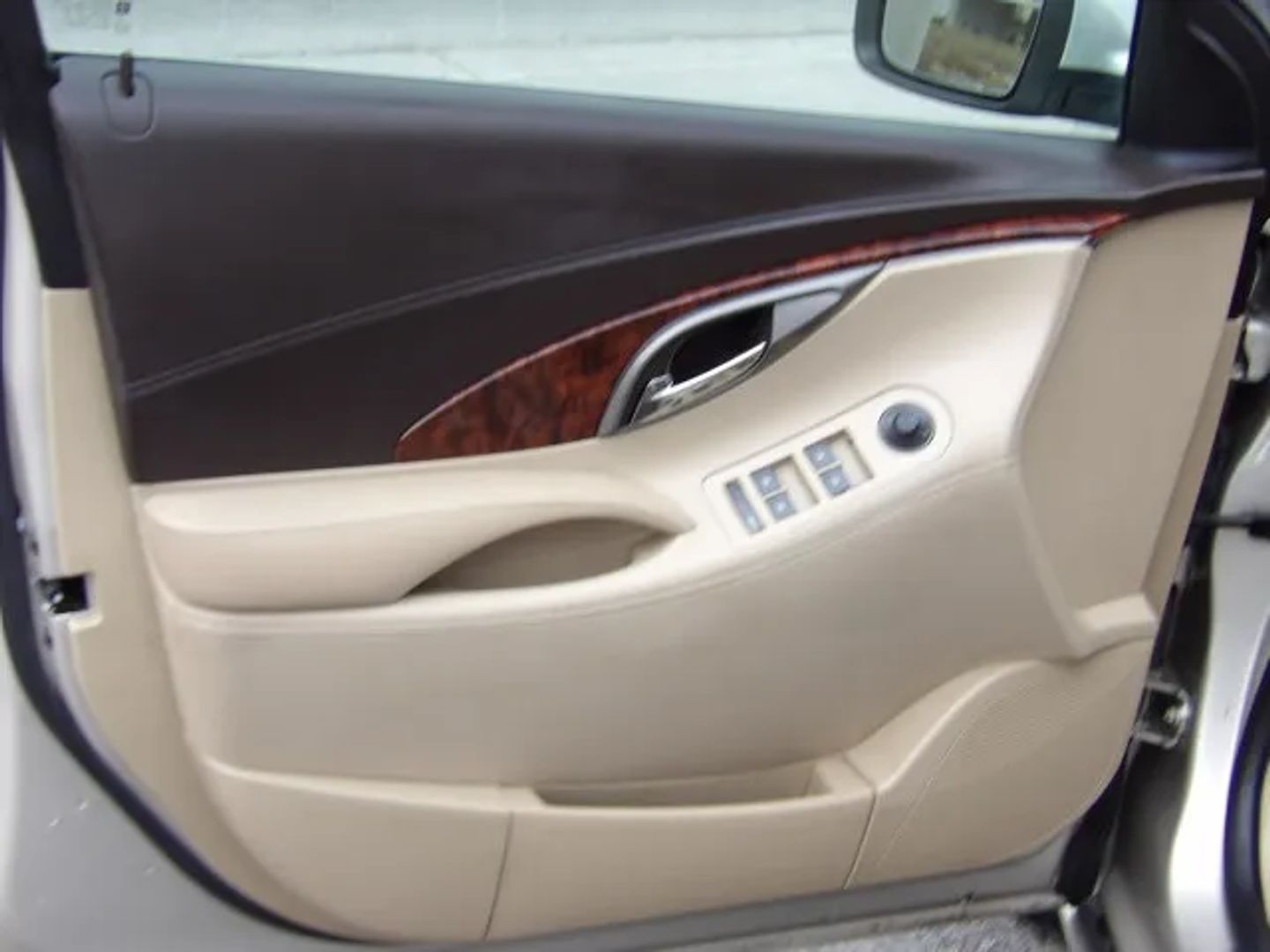 Image 8 of 2013 BUICK LACROSSE