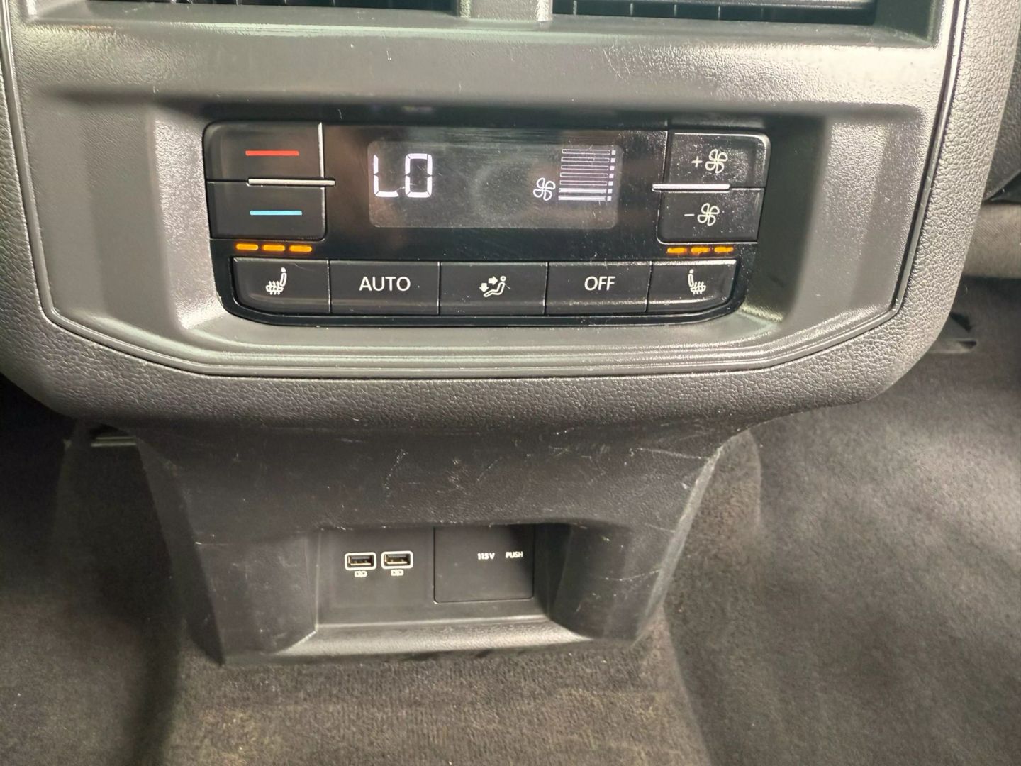 2019 Volkswagen Atlas - Image 32