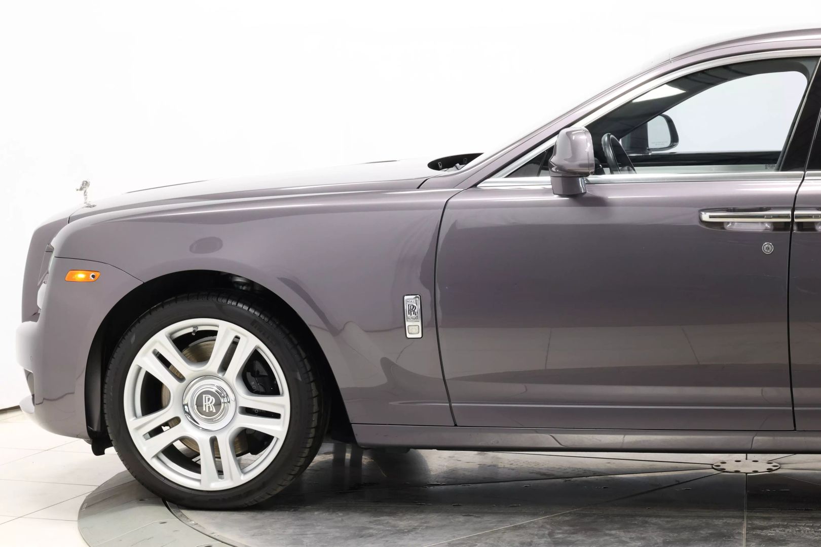 2019 Rolls-royce Ghost - Image 9