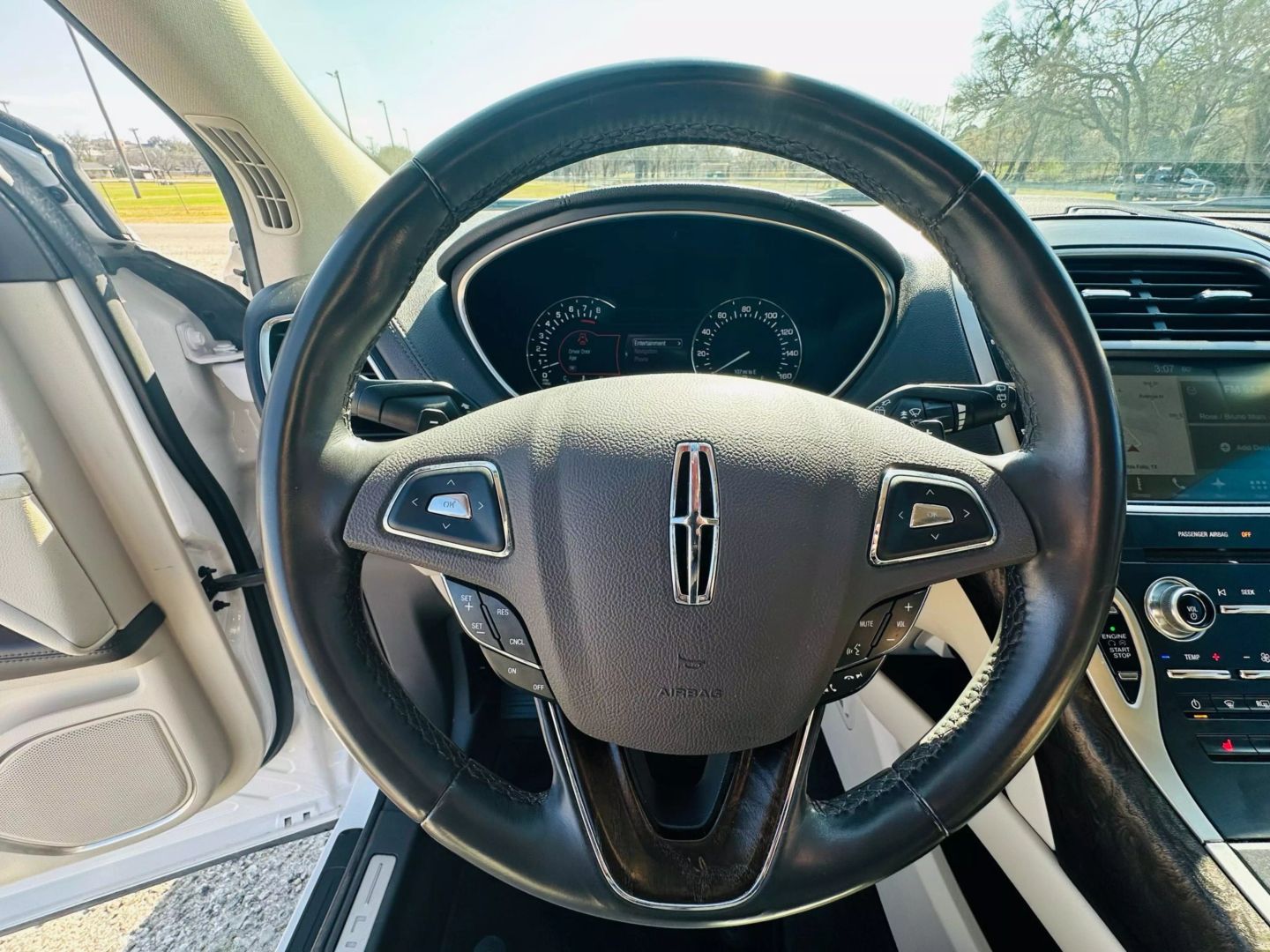 2016 Lincoln Mkx - Image 21