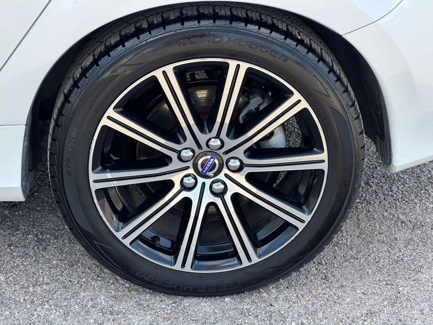 2017 Volvo S60 - Image 42