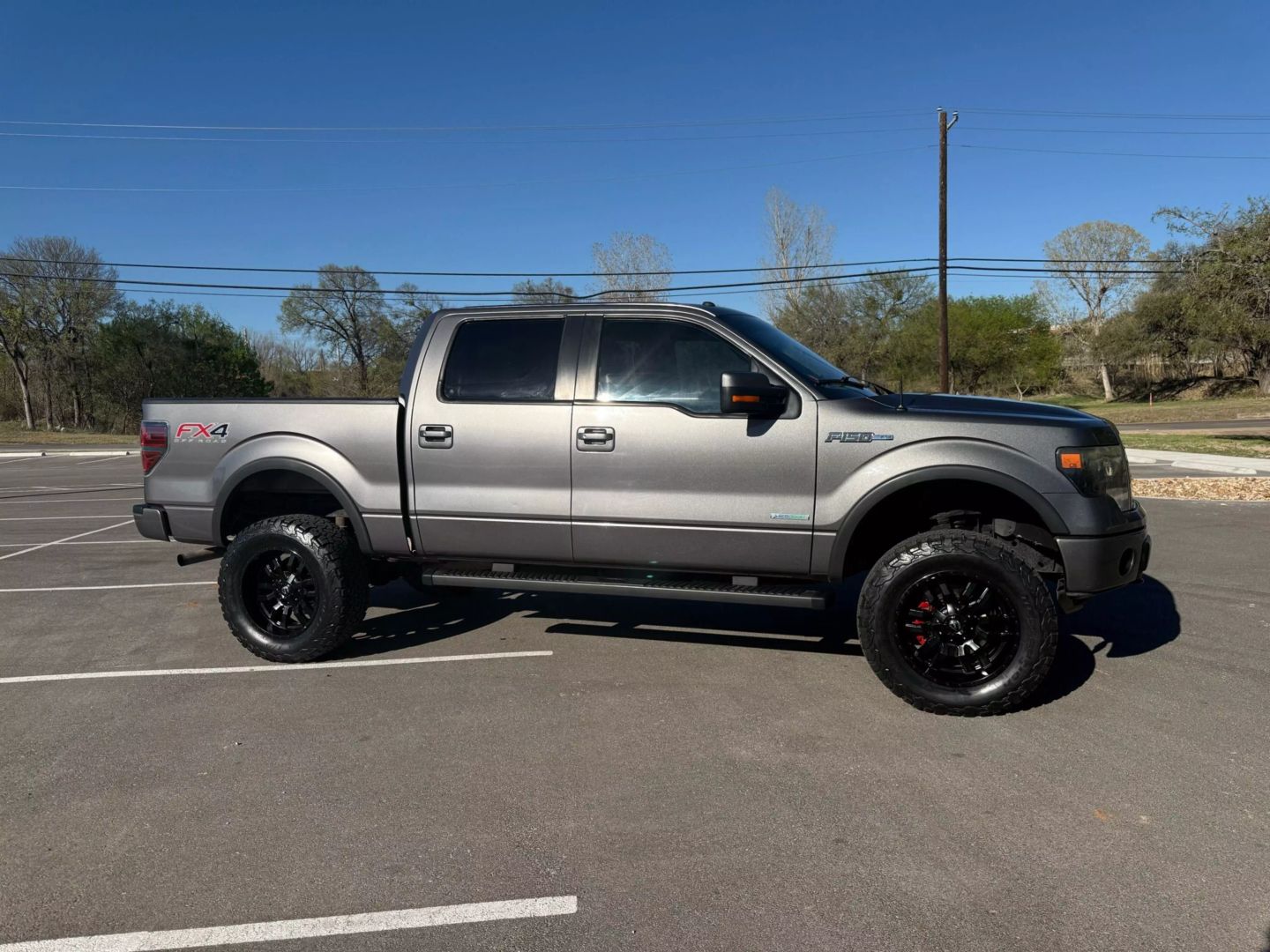 2014 Ford F150 Supercrew Cab - Image 29