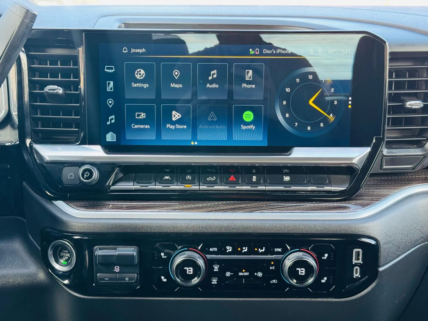 2022 Chevrolet Silverado 1500 Crew Cab - Image 21