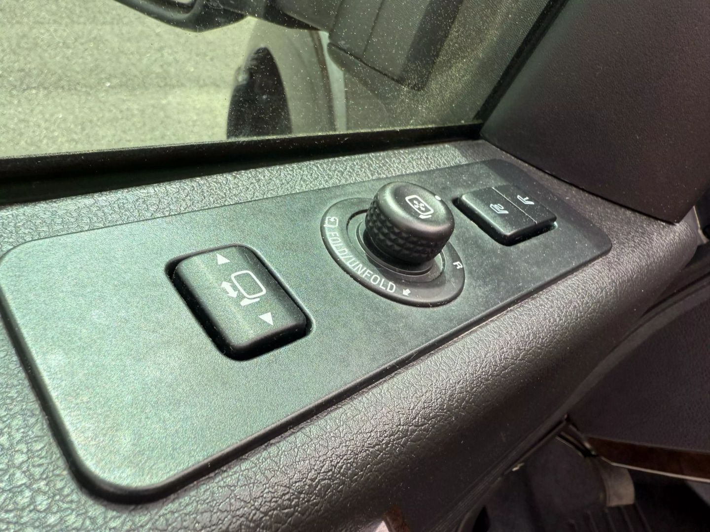 2015 Ford F250 Super Duty Crew Cab - Image 13