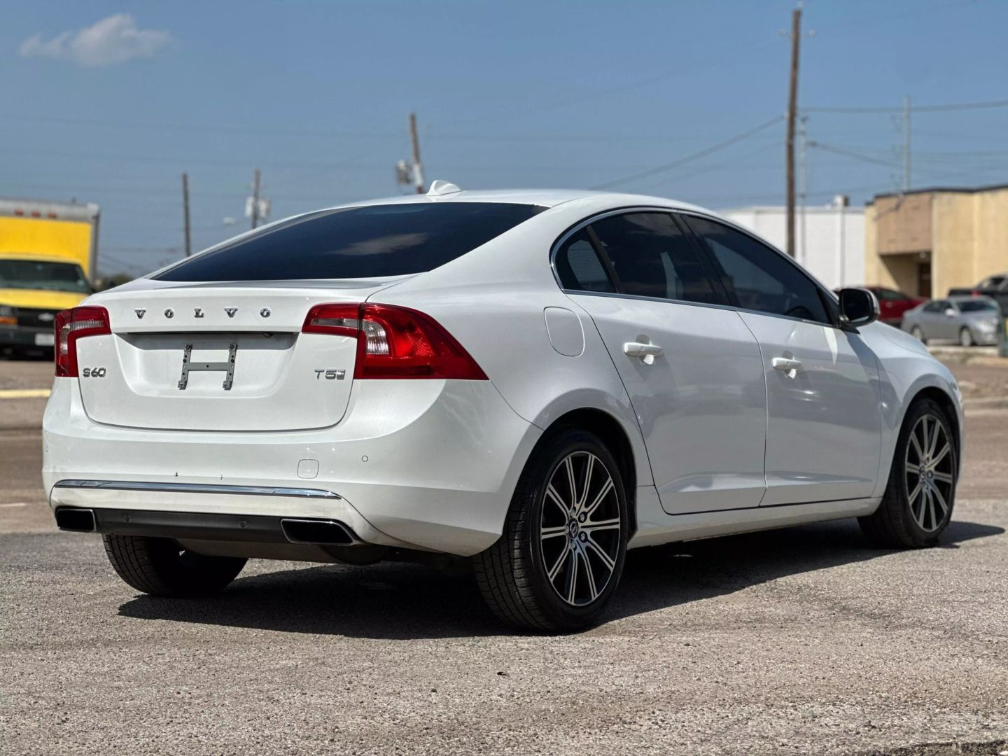 2017 Volvo S60 - Image 7