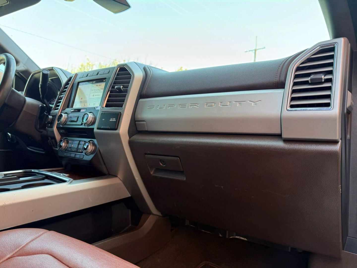 2018 Ford F250 Super Duty Crew Cab - Image 20