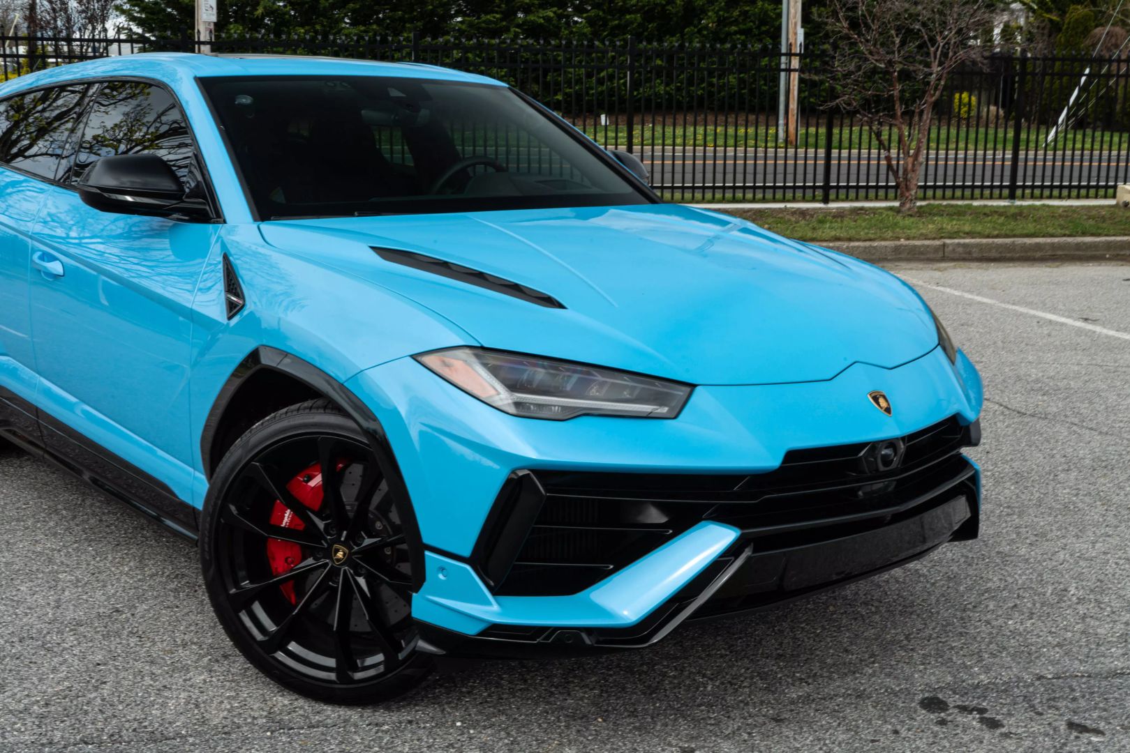 2023 Lamborghini Urus - Image 7