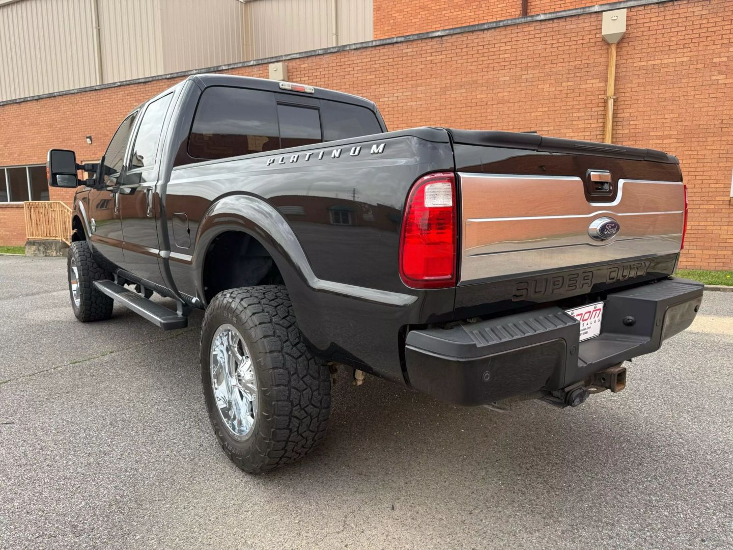 2015 Ford F250 Super Duty Crew Cab - Image 5