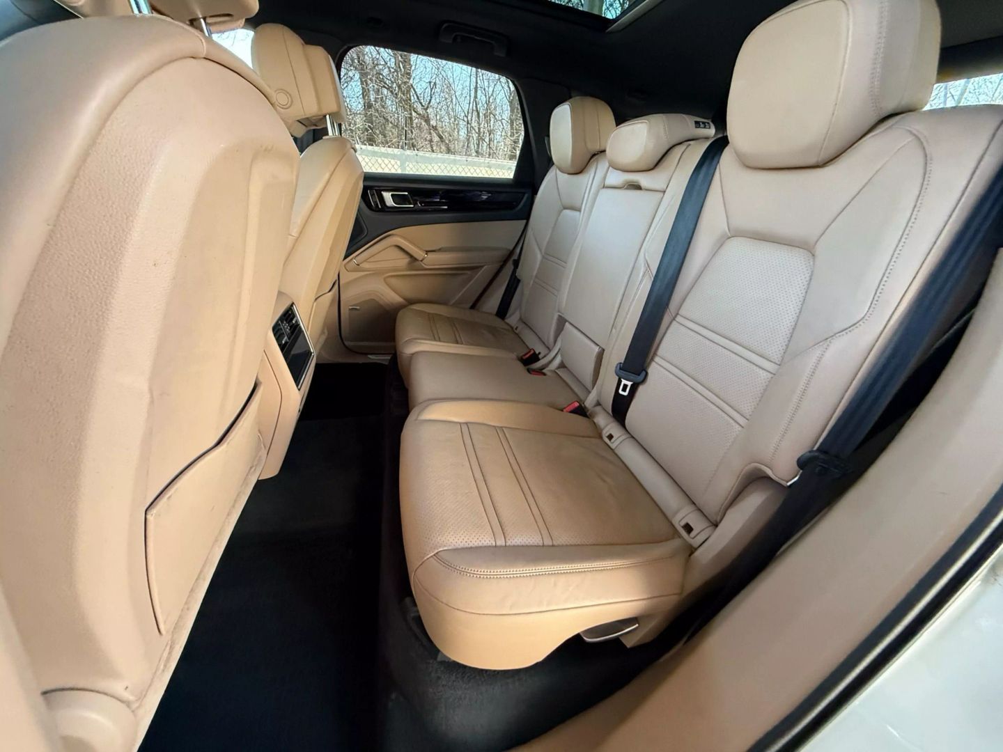 2019 Porsche Cayenne - Image 19