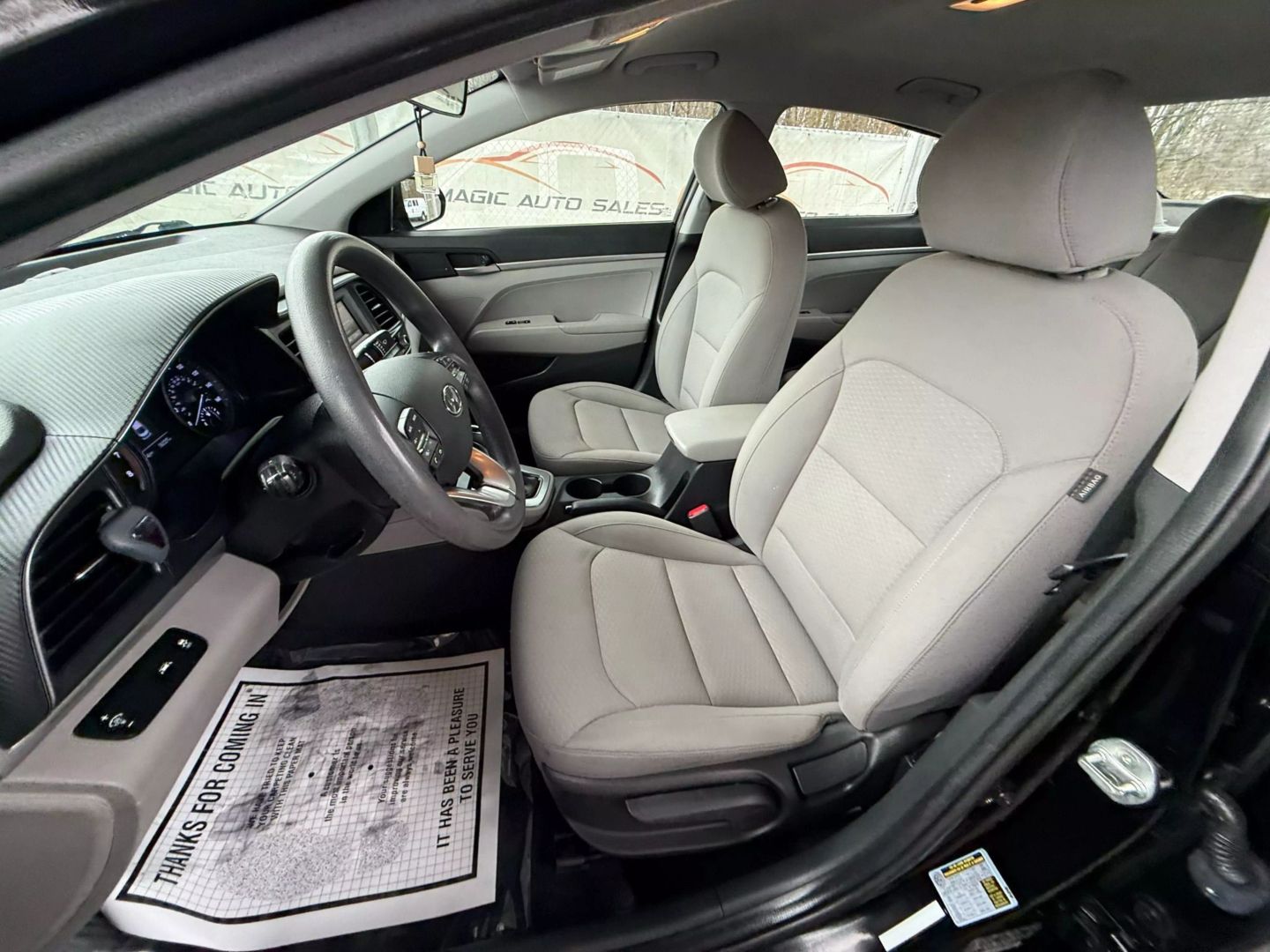 2020 Hyundai Elantra - Image 16