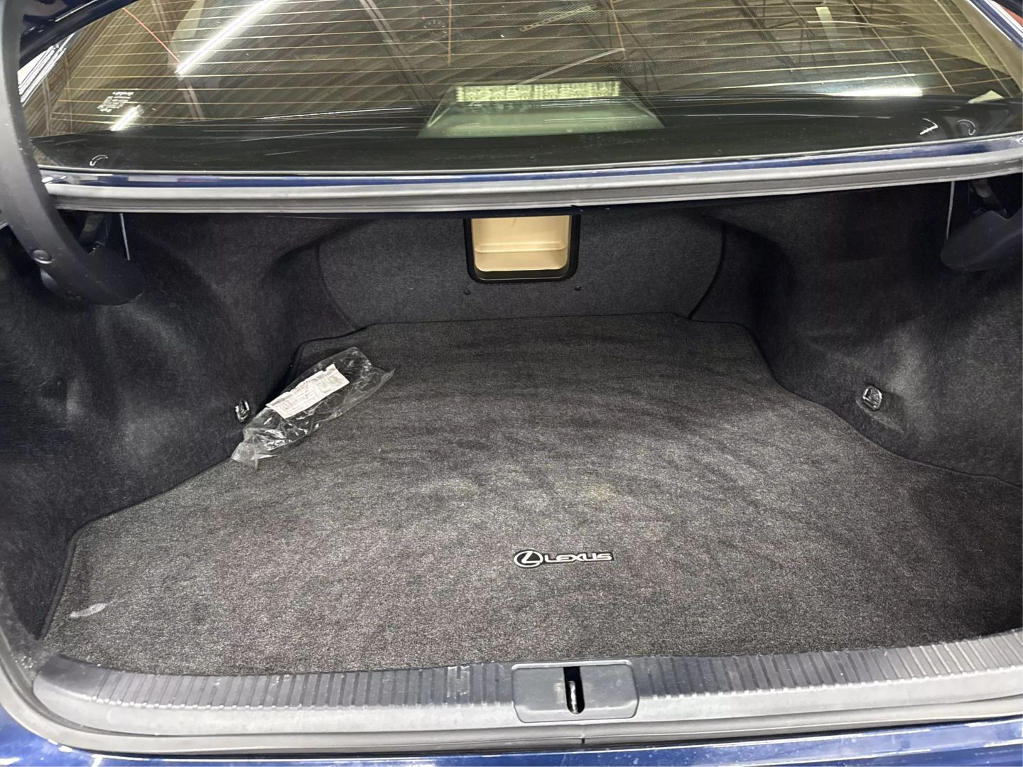 2014 Lexus Es - Image 10