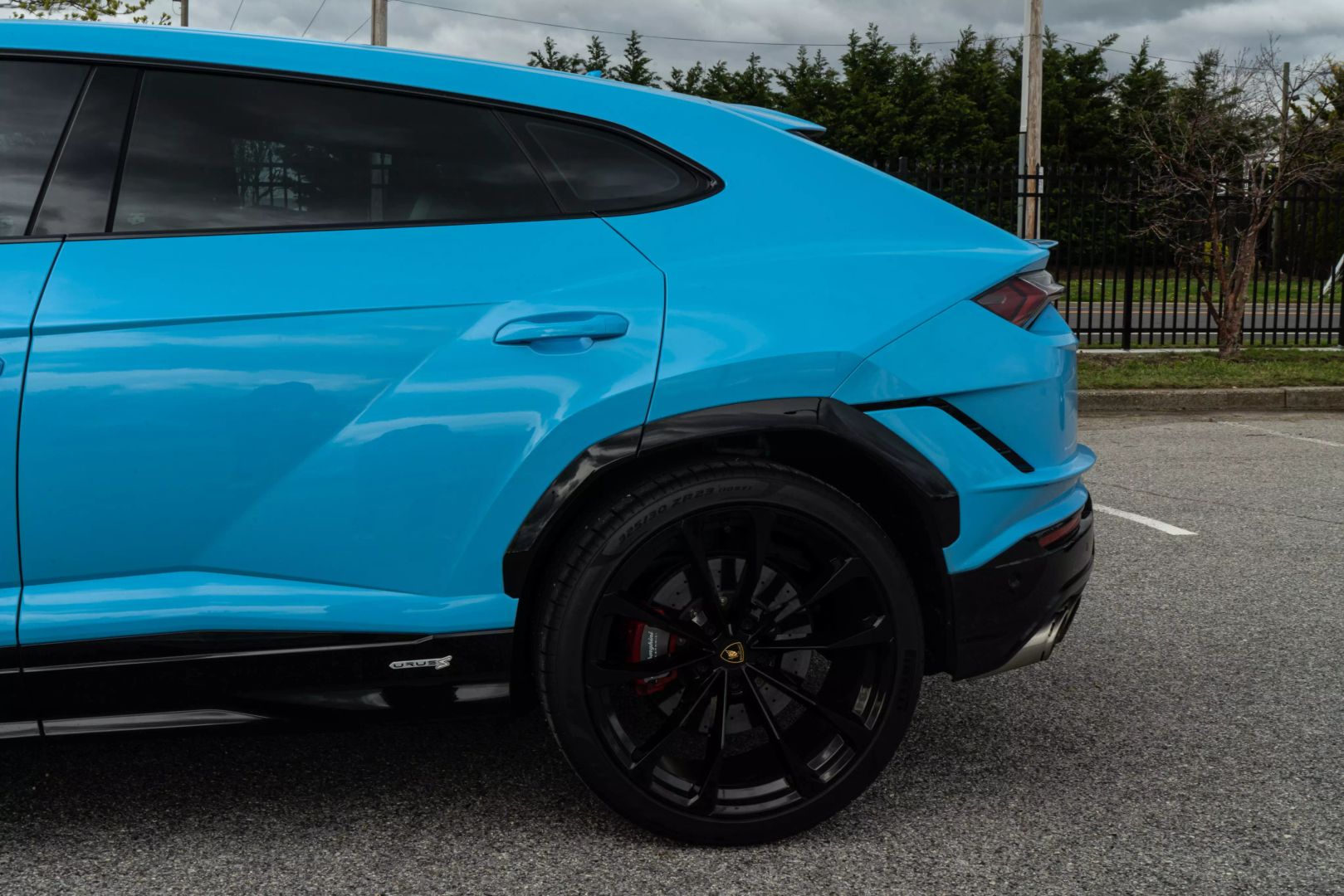 2023 Lamborghini Urus - Image 21