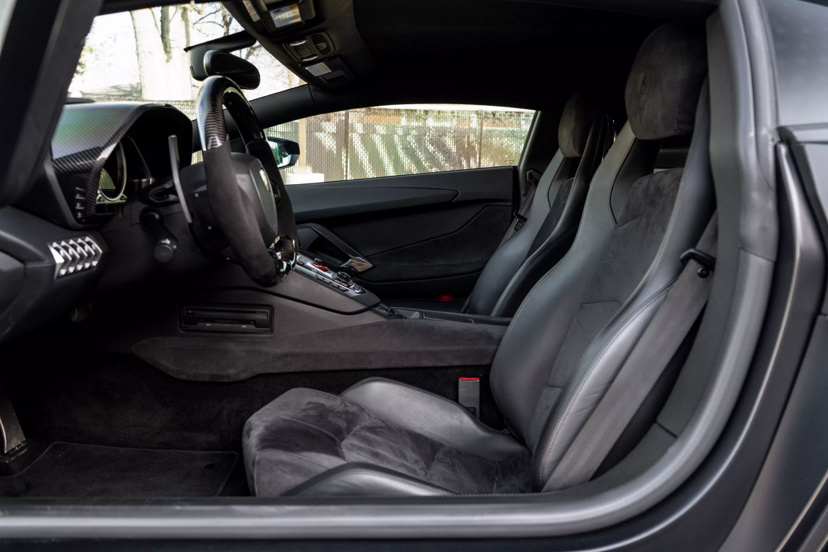 2014 Lamborghini Aventador - Image 56