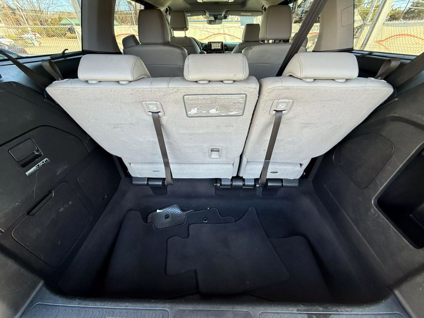 2019 Honda Odyssey - Image 20