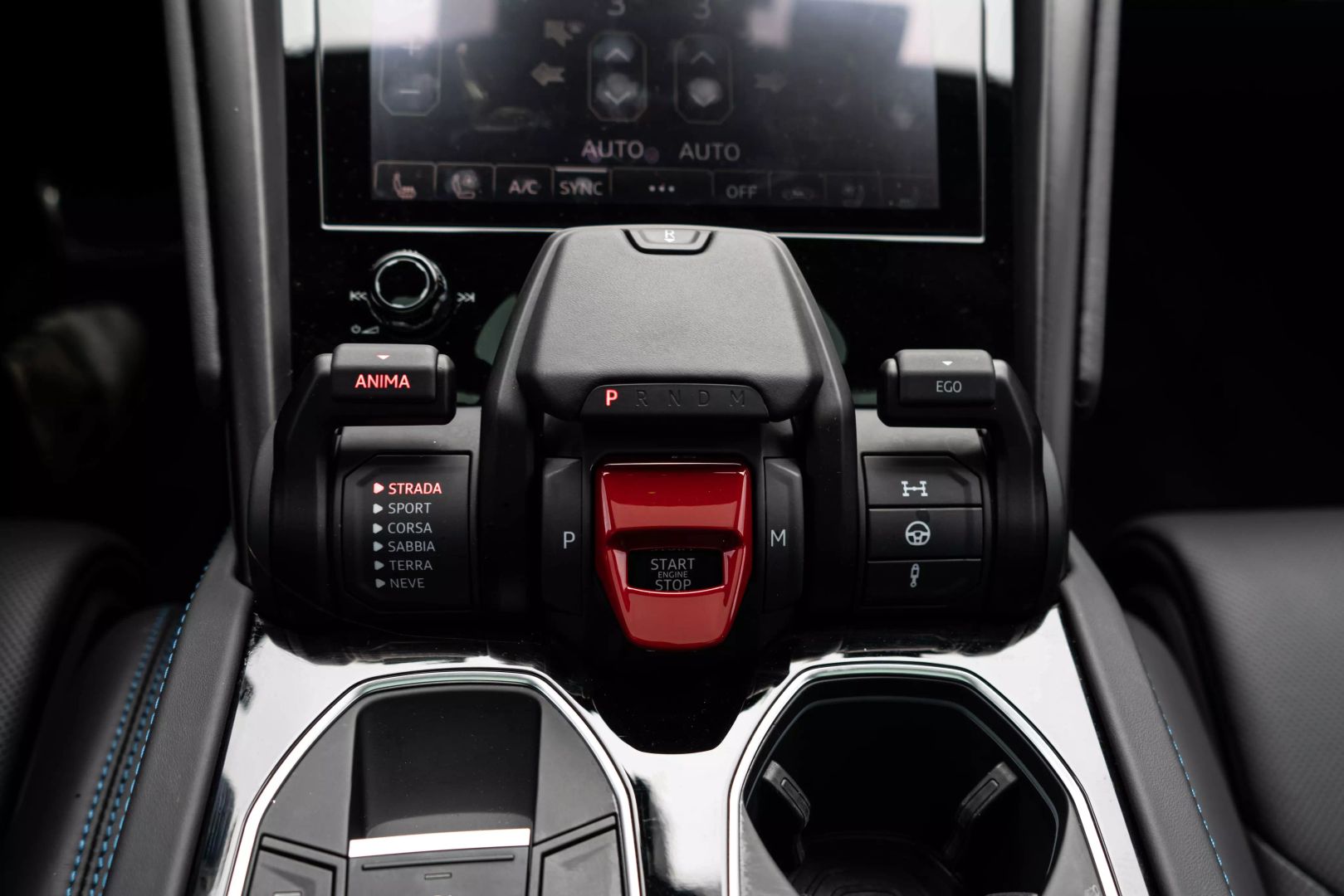 2023 Lamborghini Urus - Image 31