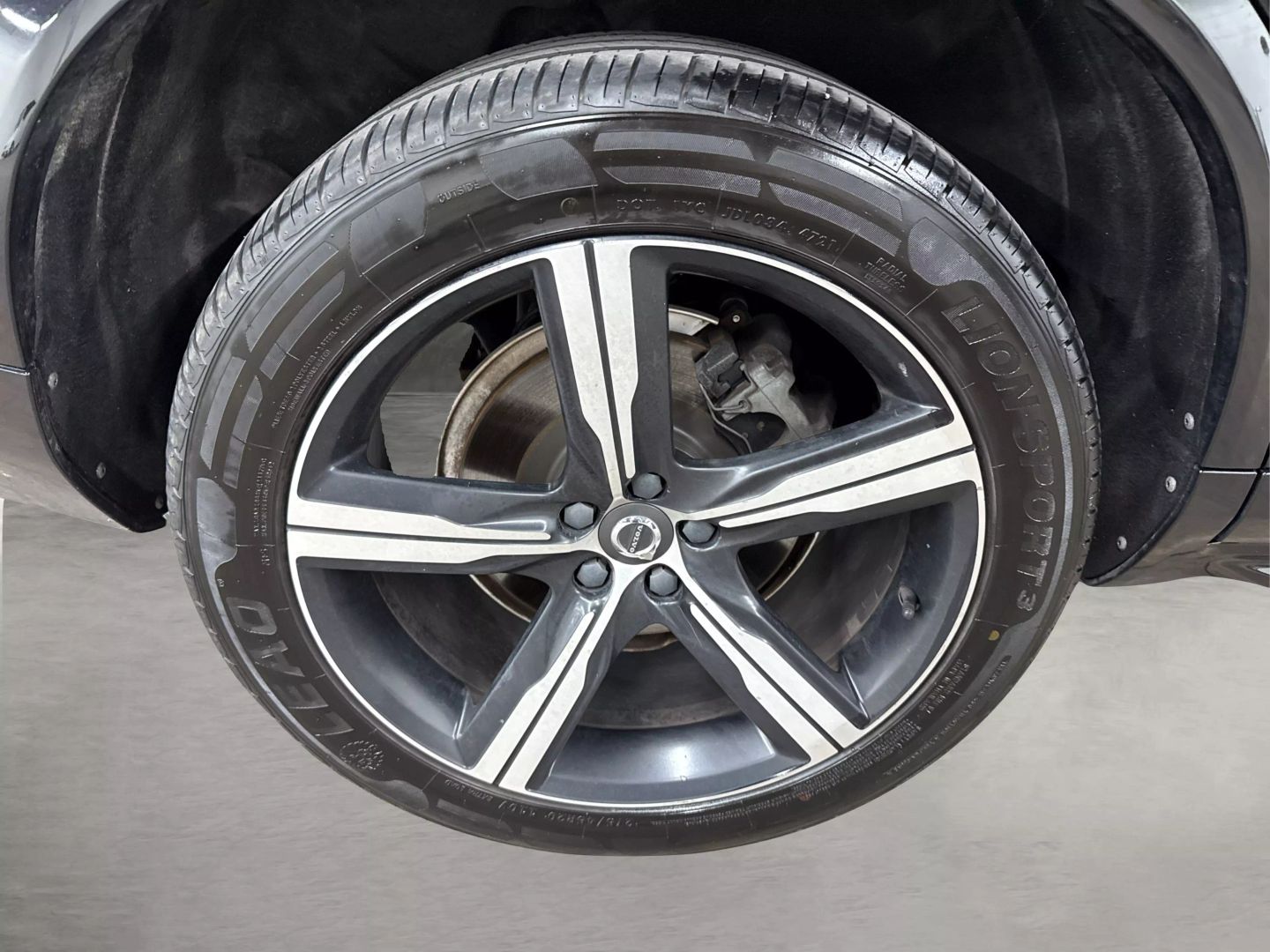 2017 Volvo Xc90 - Image 16