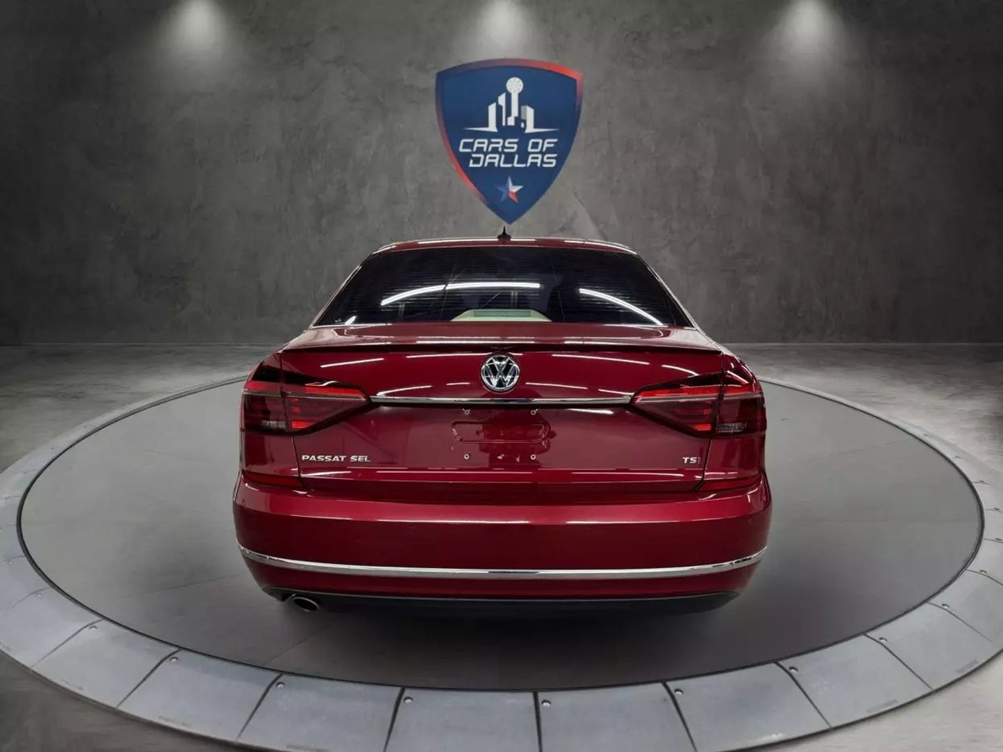 2018 Volkswagen Passat - Image 4
