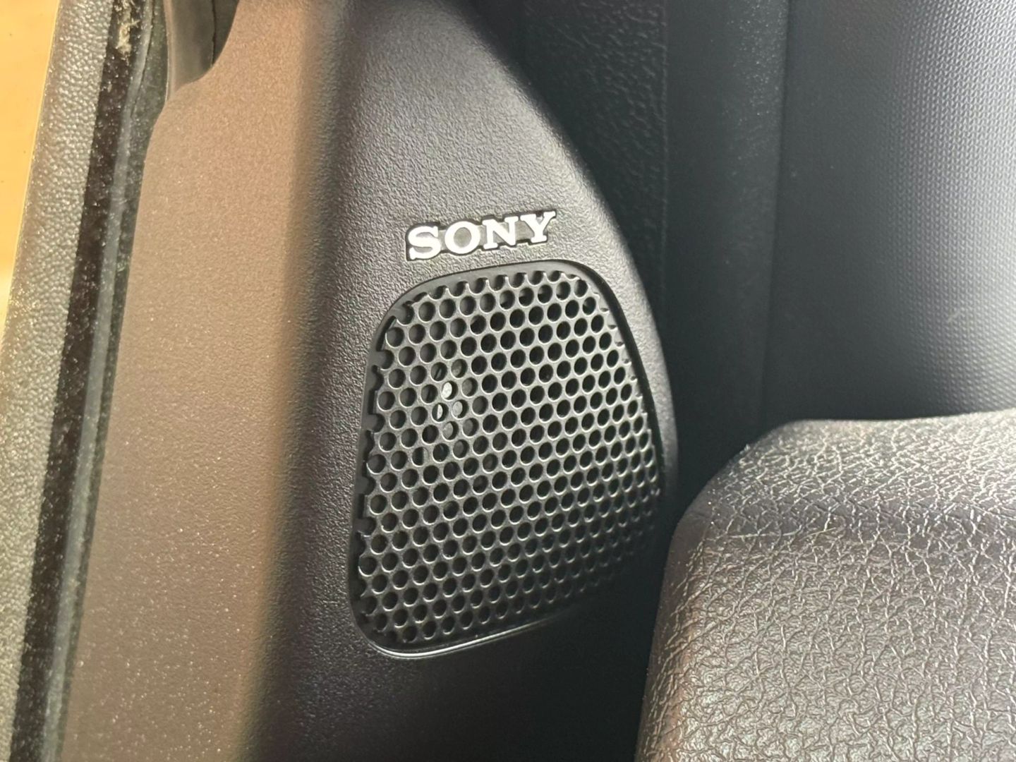 2015 Ford F250 Super Duty Crew Cab - Image 41