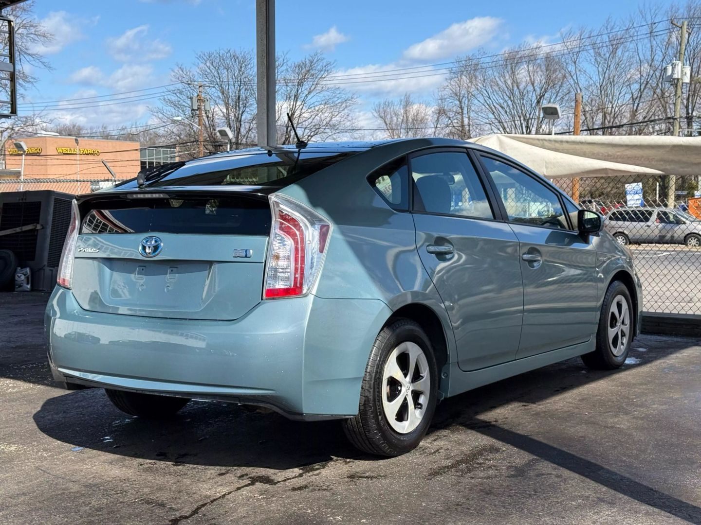 2013 Toyota Prius - Image 11