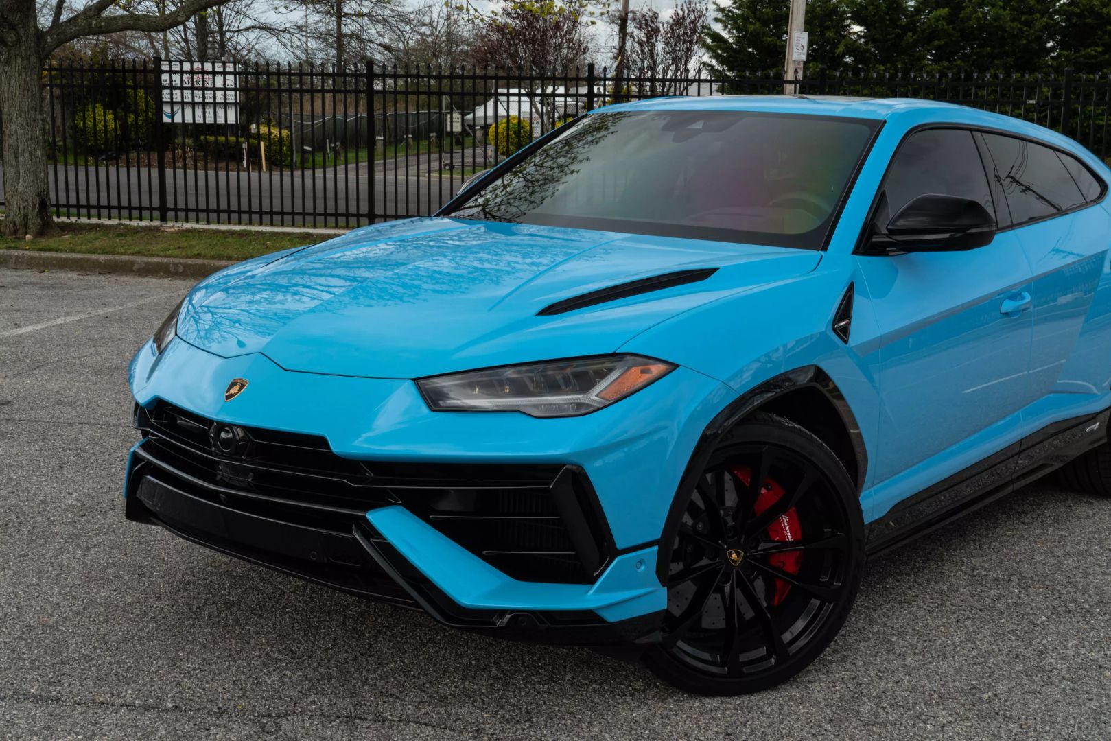 2023 Lamborghini Urus - Image 9